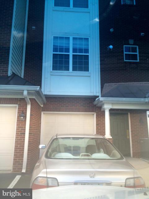 THE RESERVE CONDOMINIUMS - Residential Lease