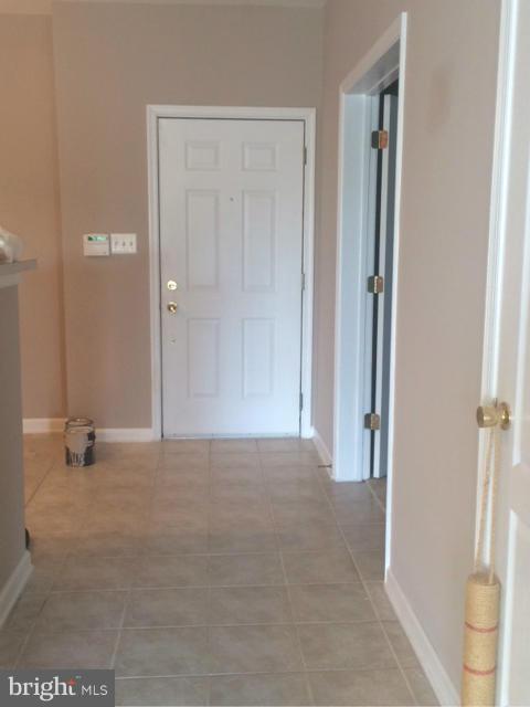 THE RESERVE CONDOMINIUMS - Residential Lease