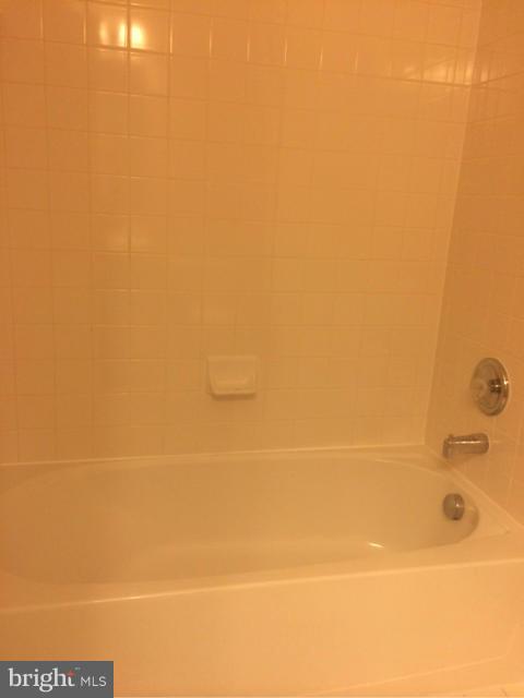 THE RESERVE CONDOMINIUMS - Residential Lease