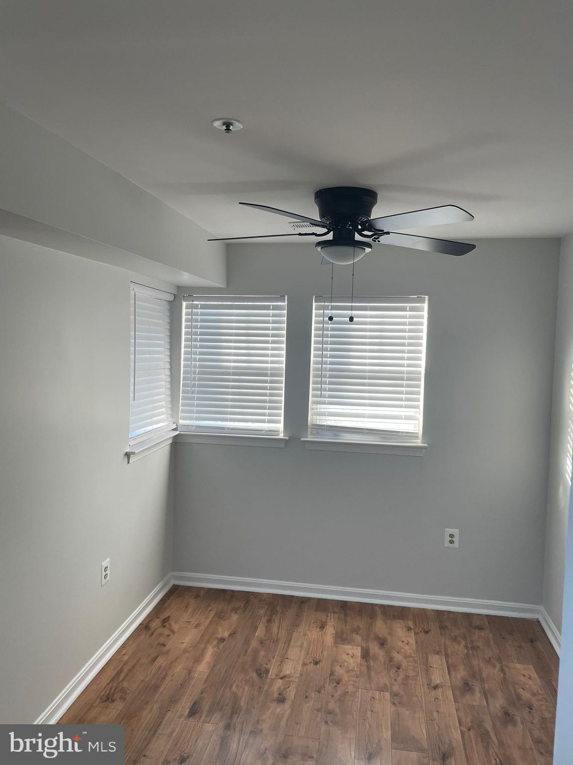 VILLAGE OF MONTGOMERY RUN - Residential Lease