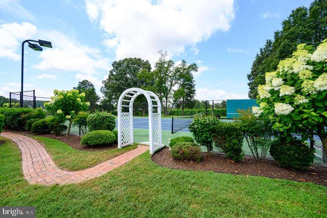 EASTON - Residential