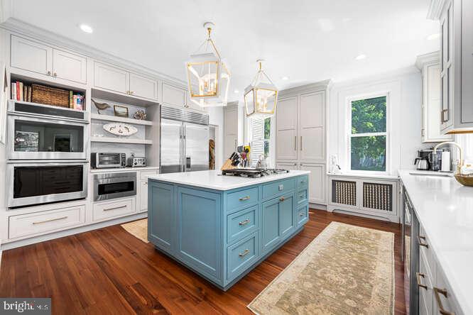 EASTON - Residential