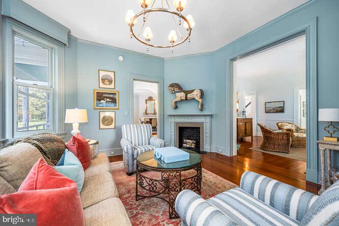 EASTON - Residential