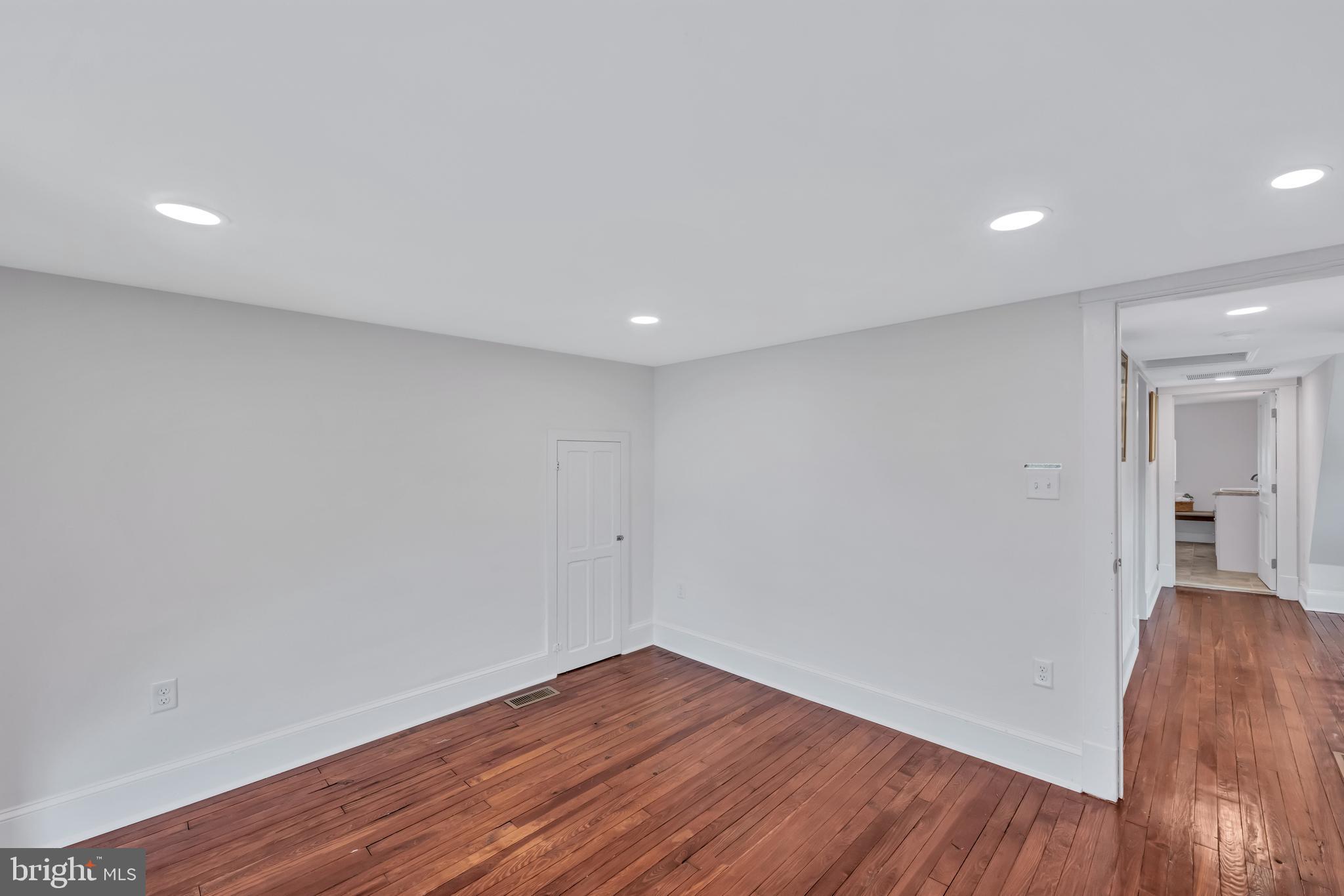 DOWNTOWN FREDERICK - Residential