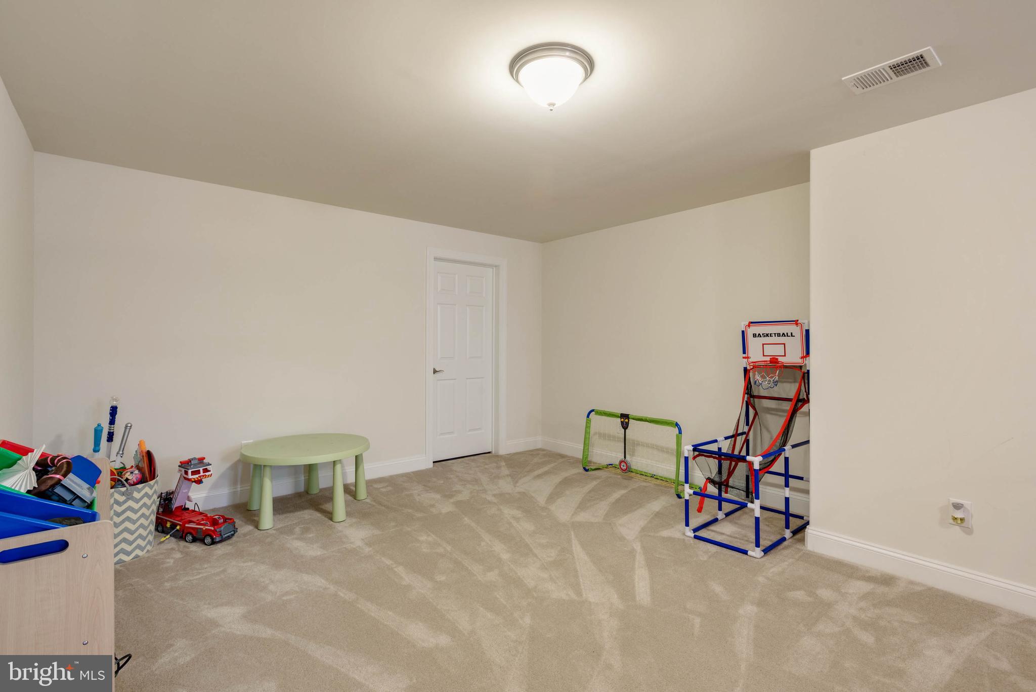 ELLIS MILL ESTATES - Residential