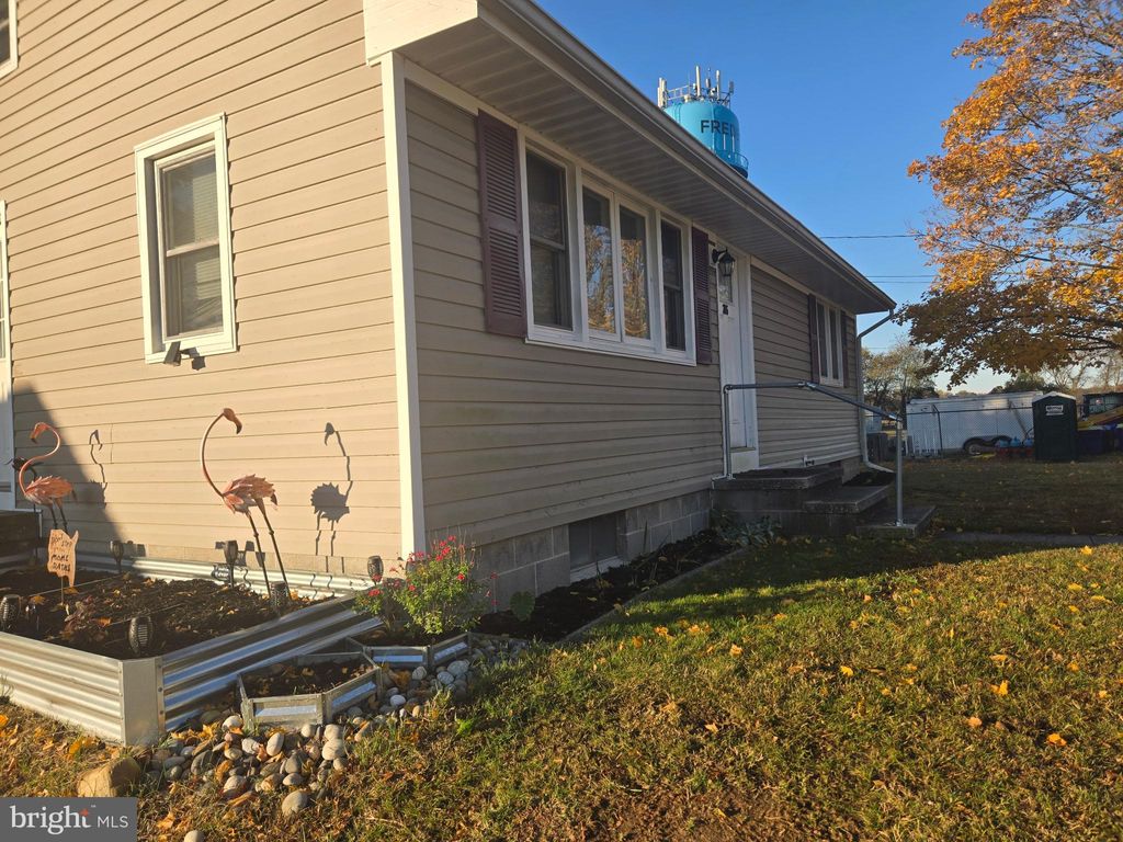 Photo of 205 Thomas Street, FREDERICA, DE 19946 (MLS # DEKT2042198)