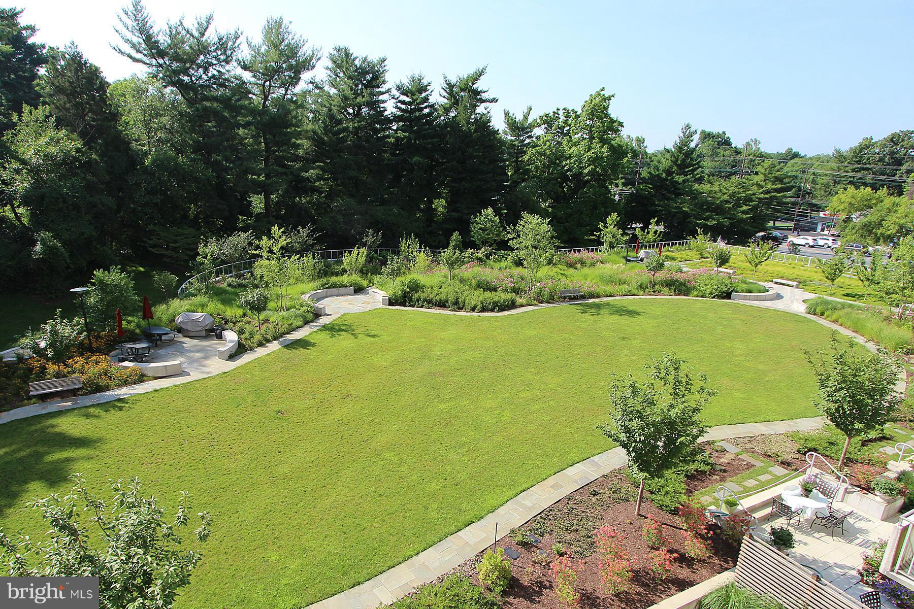 THE KENWOOD - Residential Lease