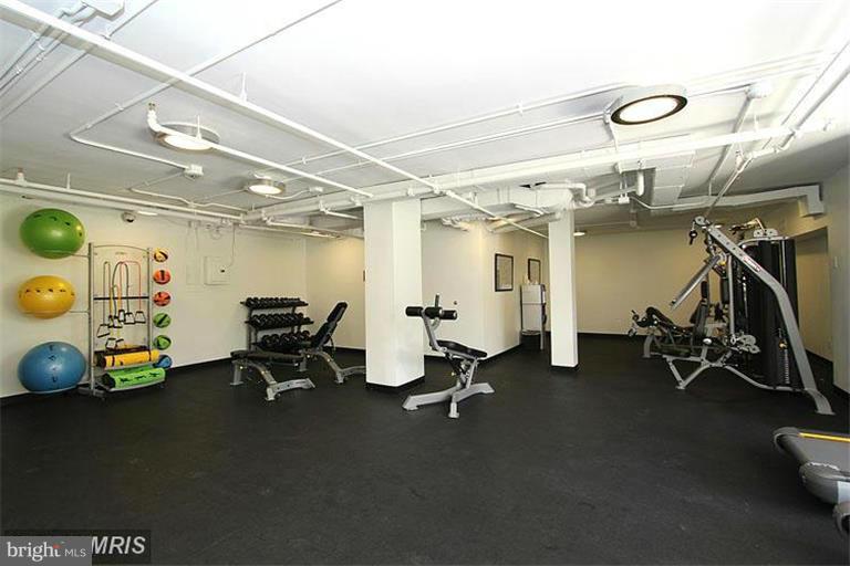 THE KENWOOD - Residential Lease