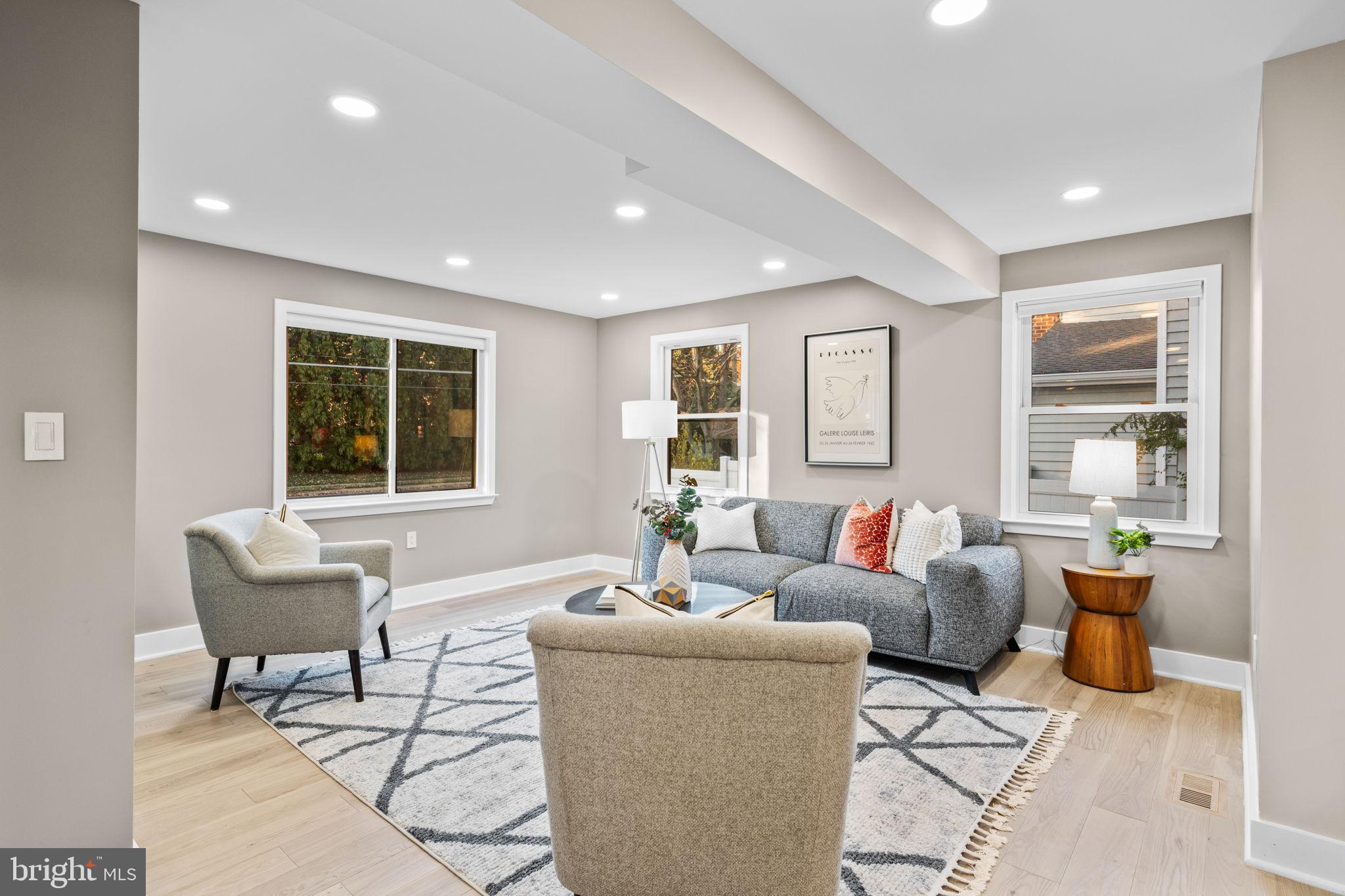 HARRISON GROVE - Residential