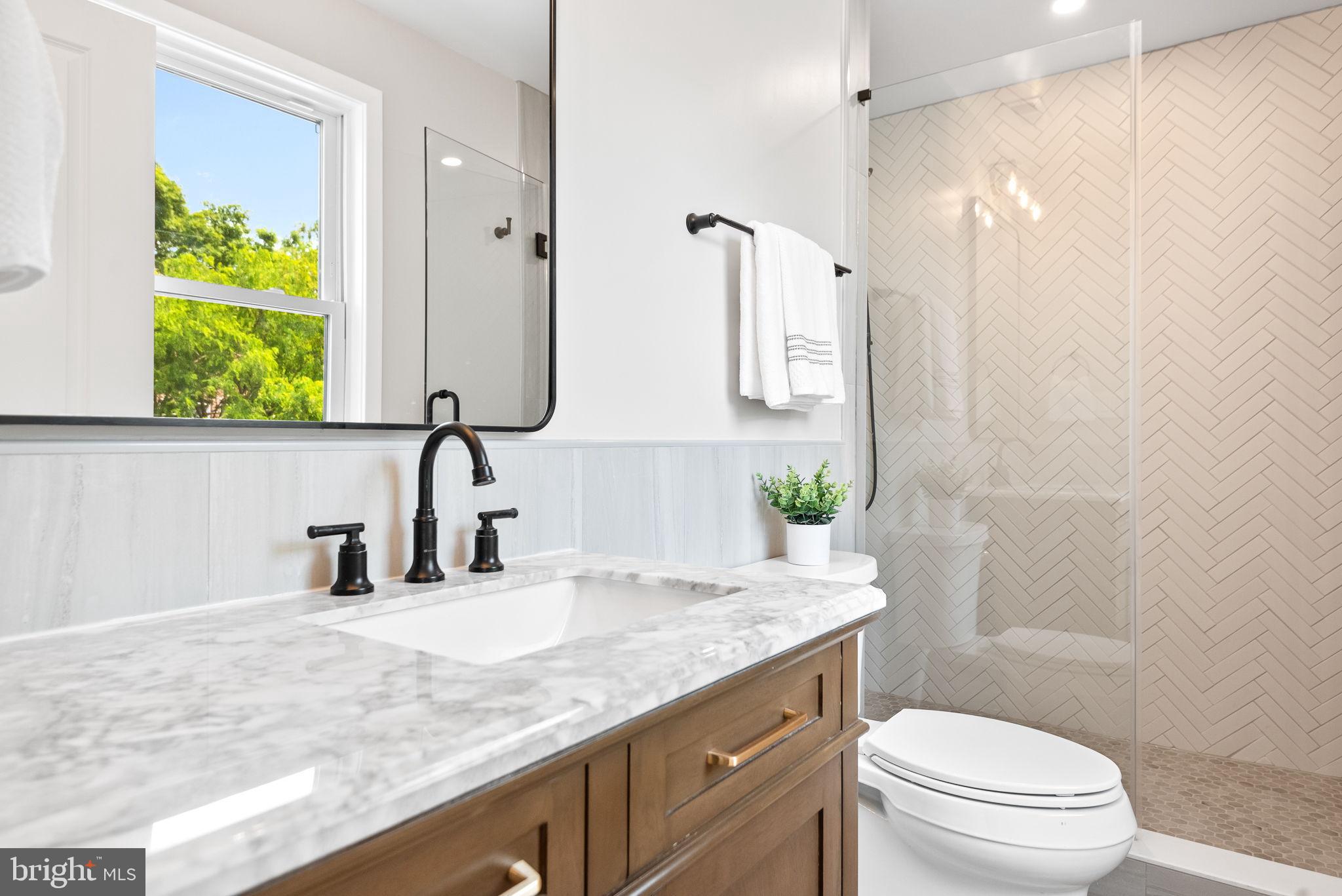 HARRISON GROVE - Residential