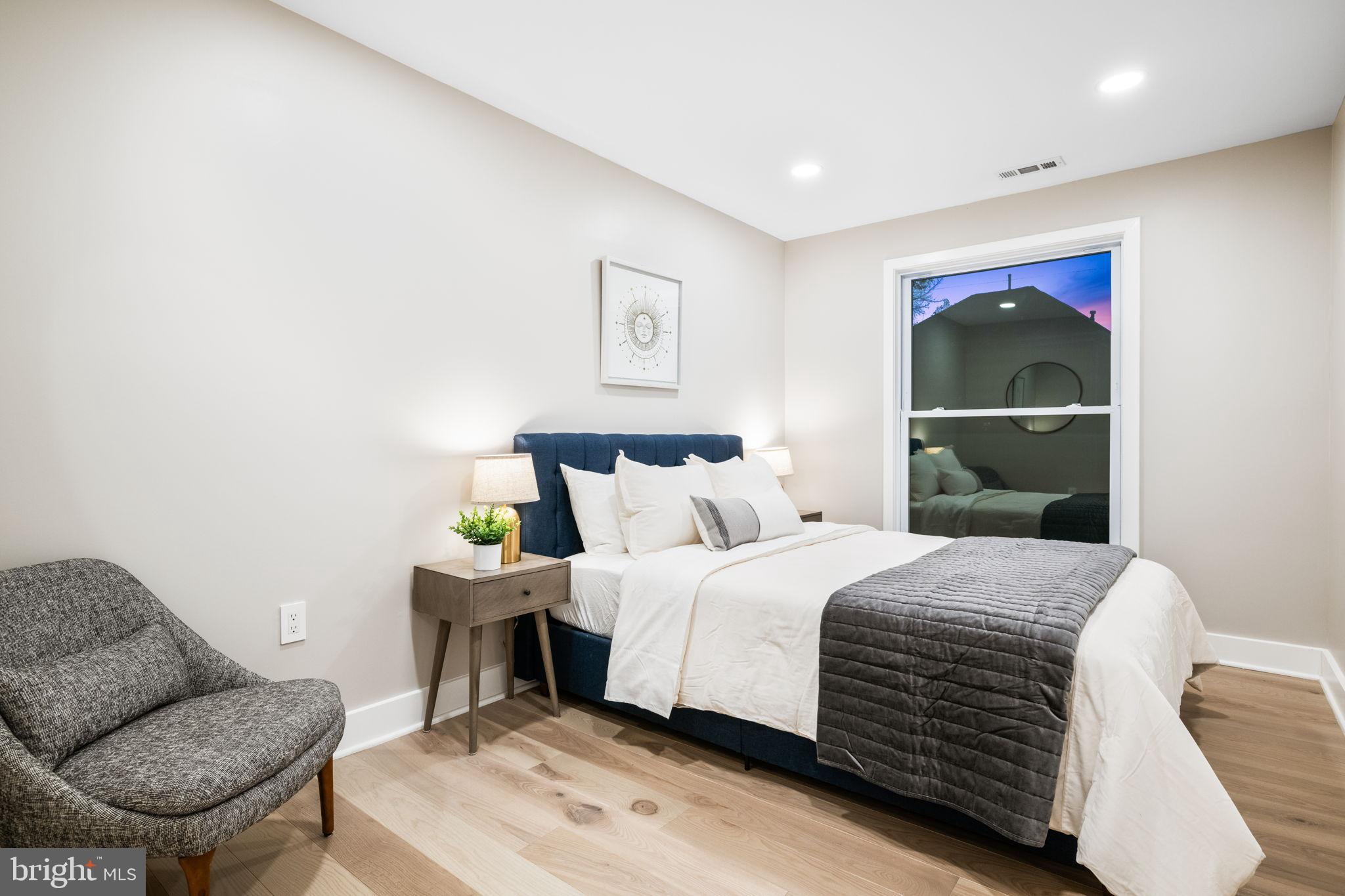 HARRISON GROVE - Residential