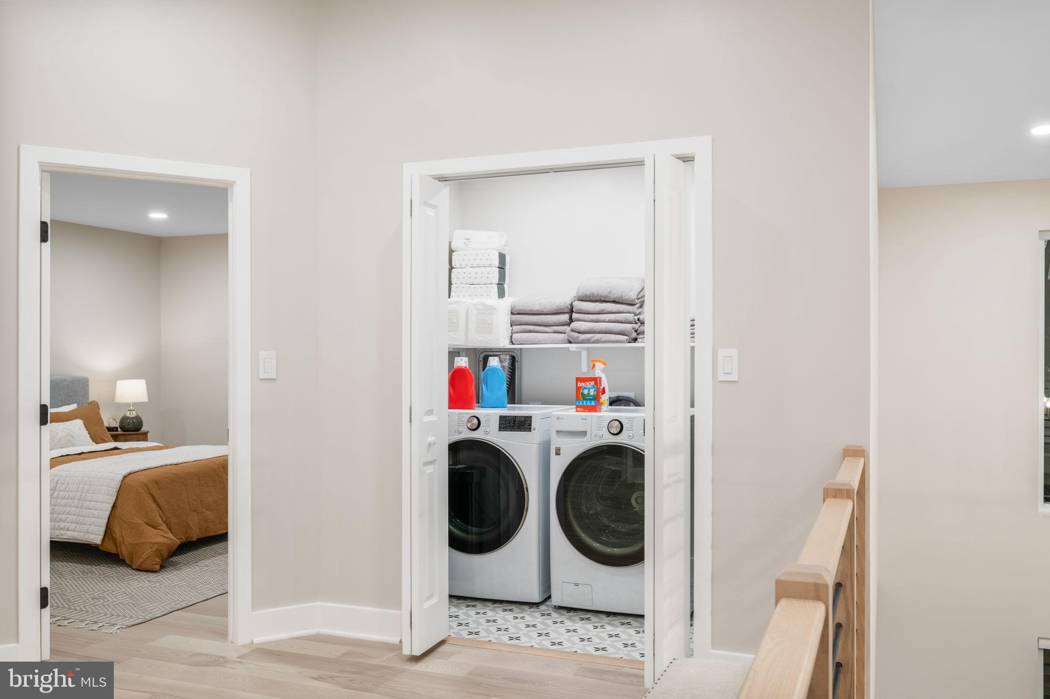 HARRISON GROVE - Residential