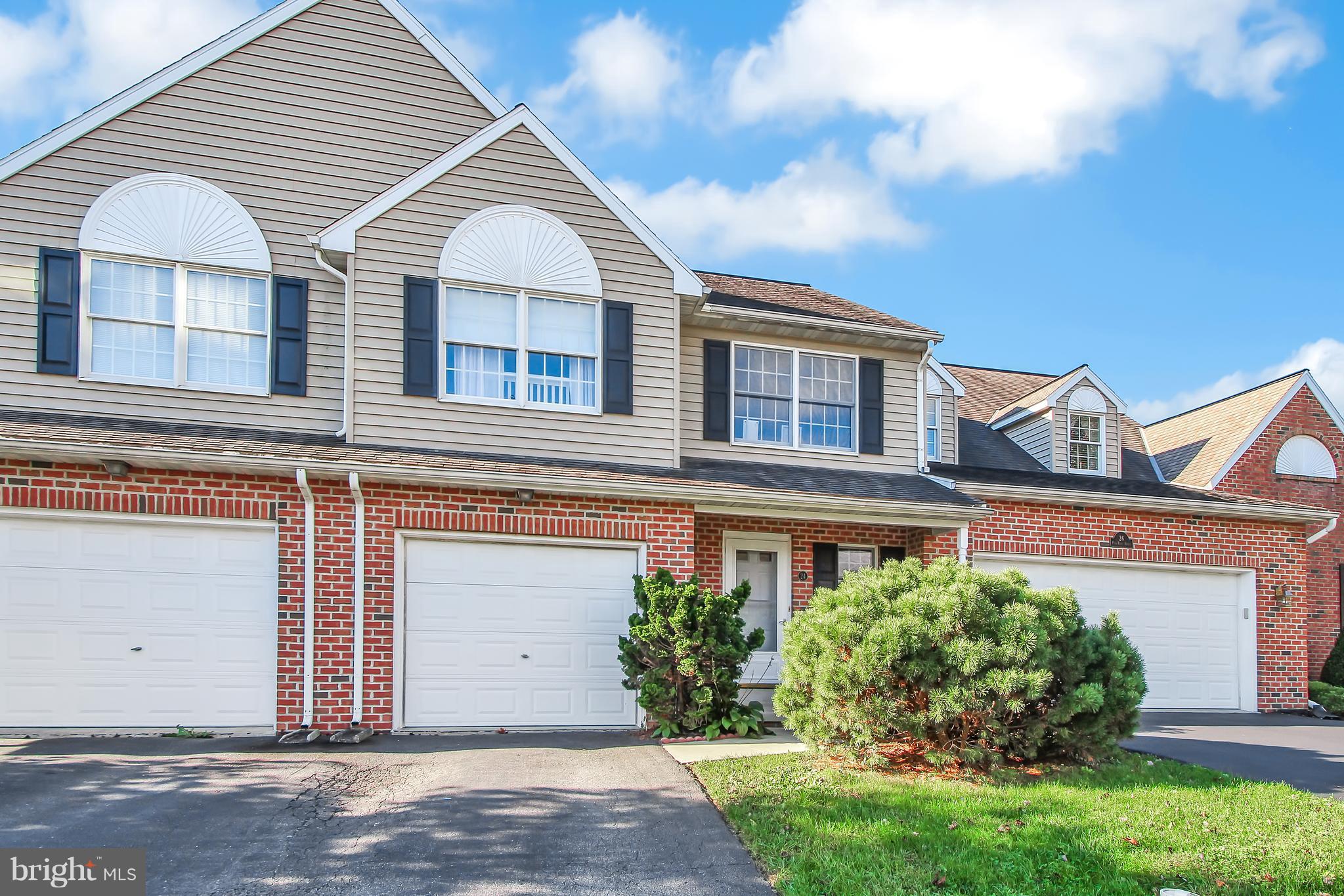 SUMMIT HILLS - Residential