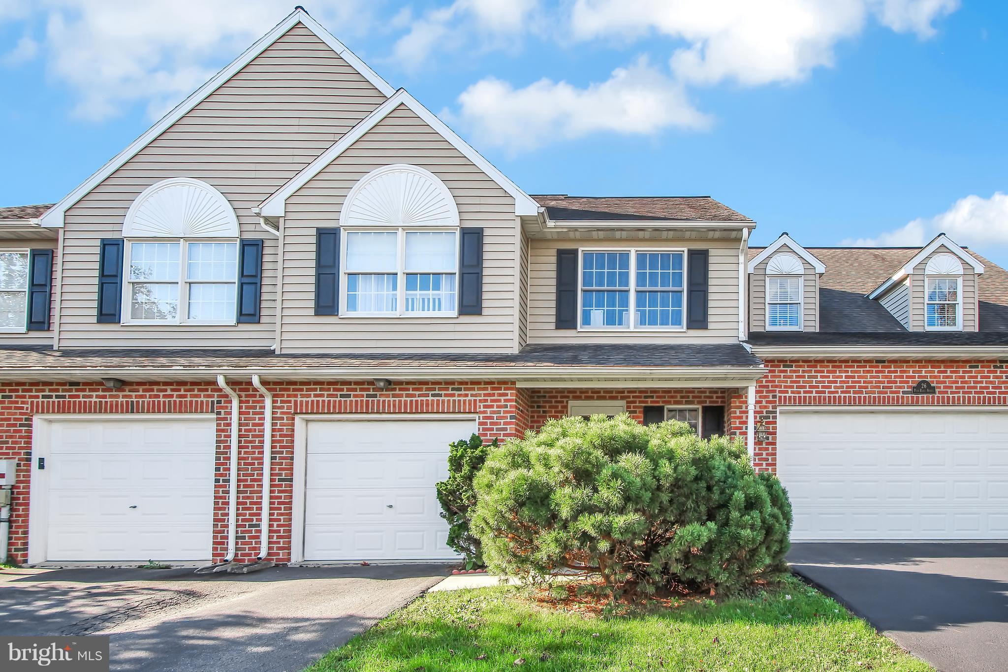 SUMMIT HILLS - Residential