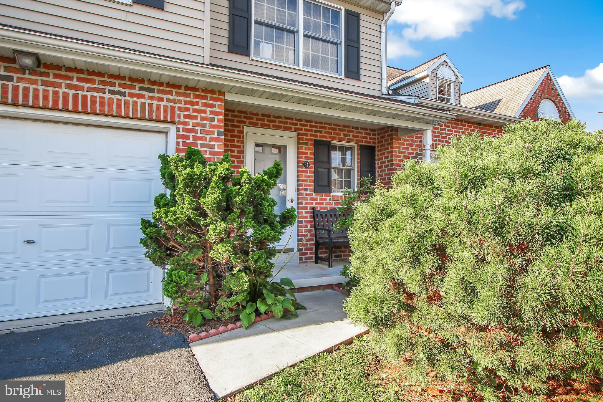 SUMMIT HILLS - Residential