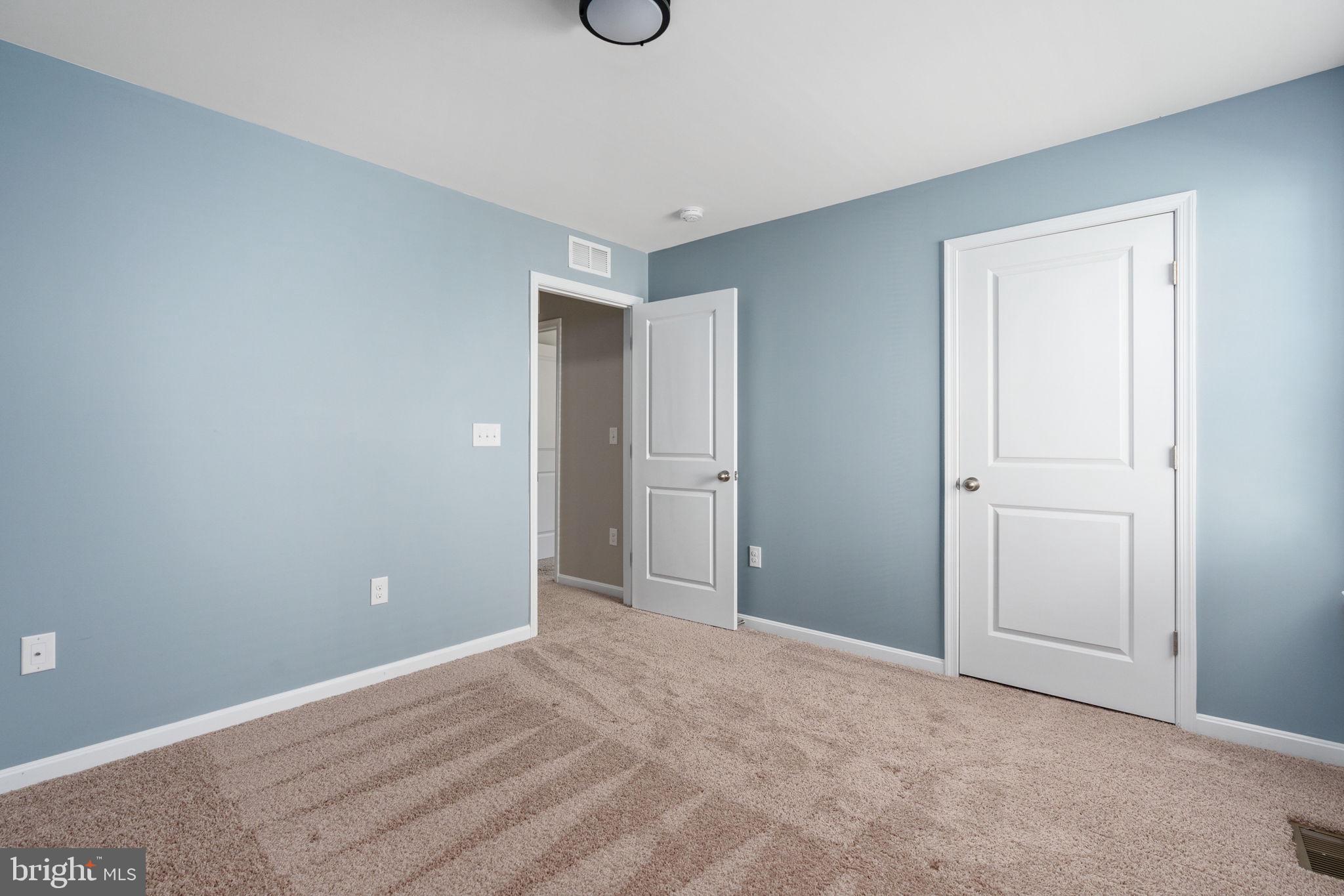 SOUTHGATE - Residential Lease