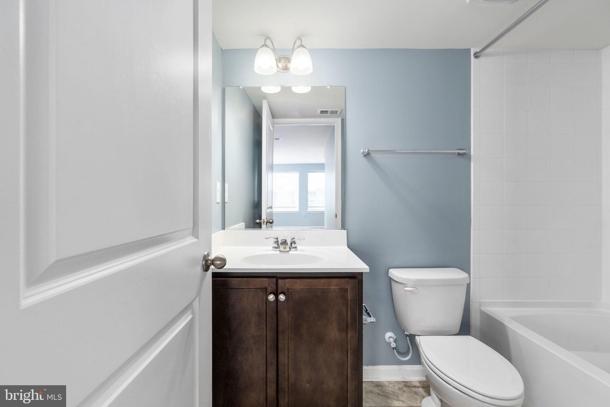 SOUTHGATE - Residential Lease