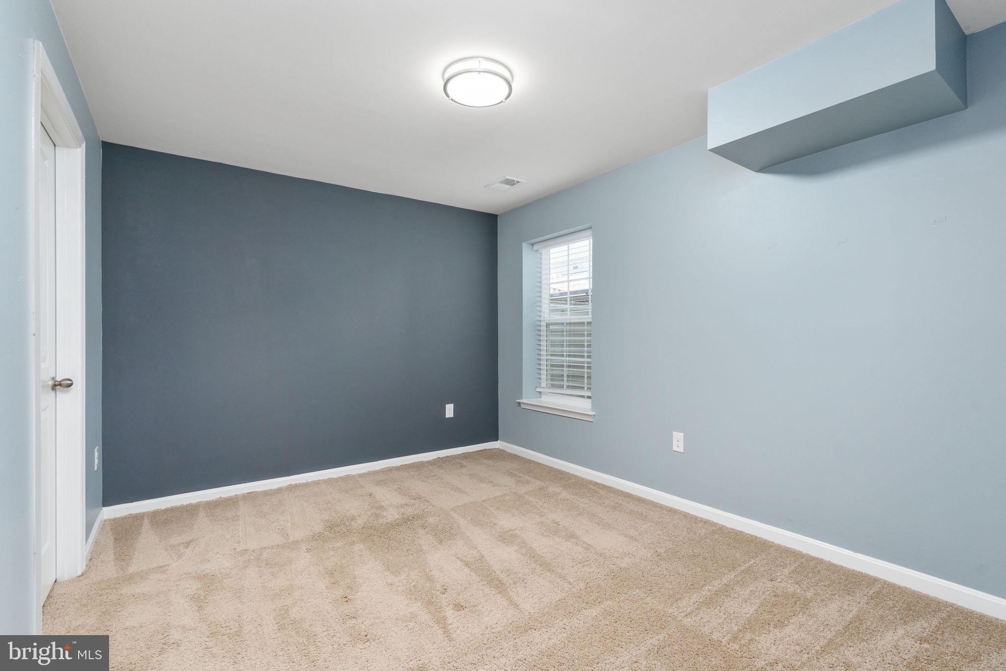 SOUTHGATE - Residential Lease