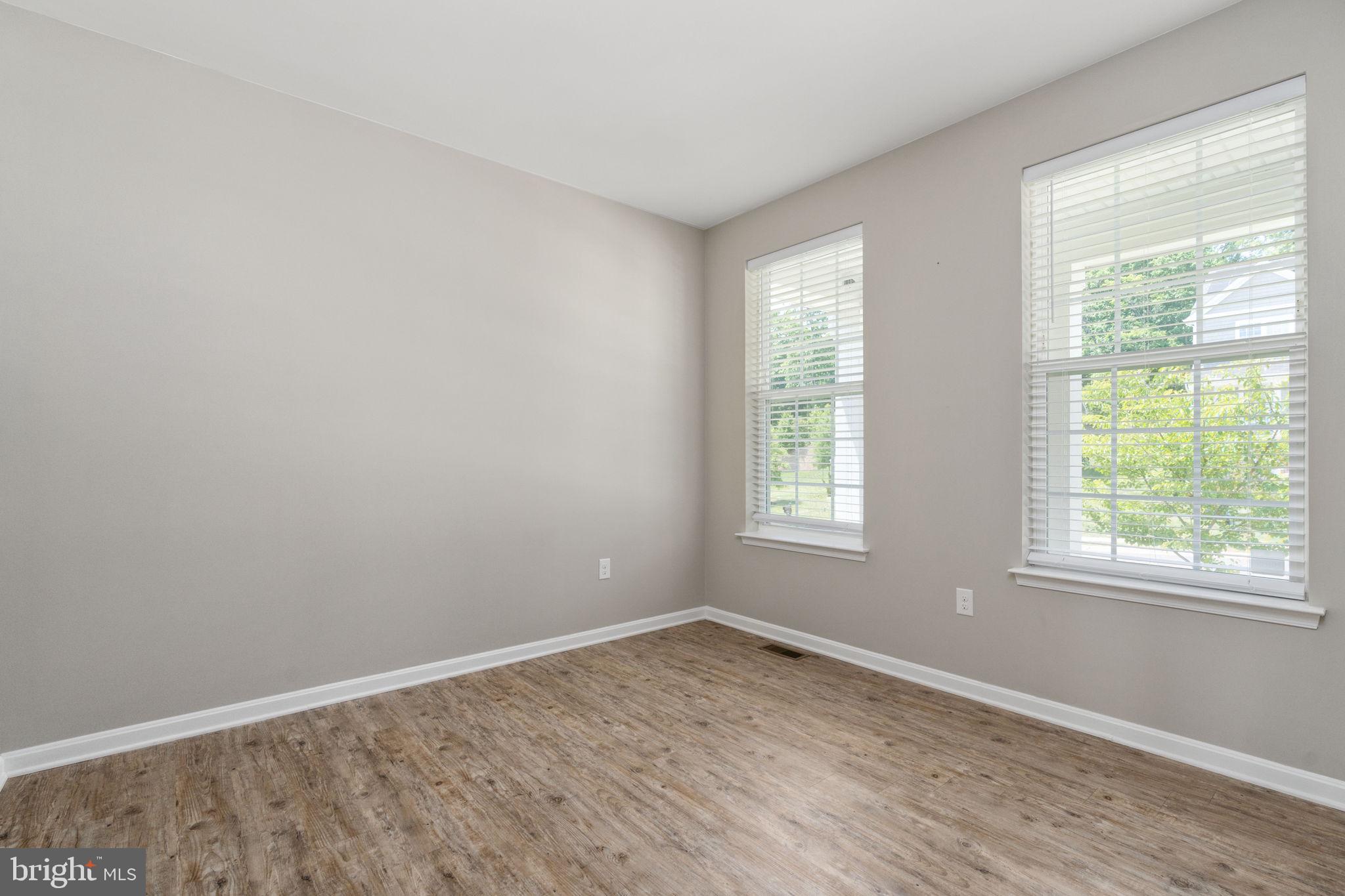 SOUTHGATE - Residential Lease