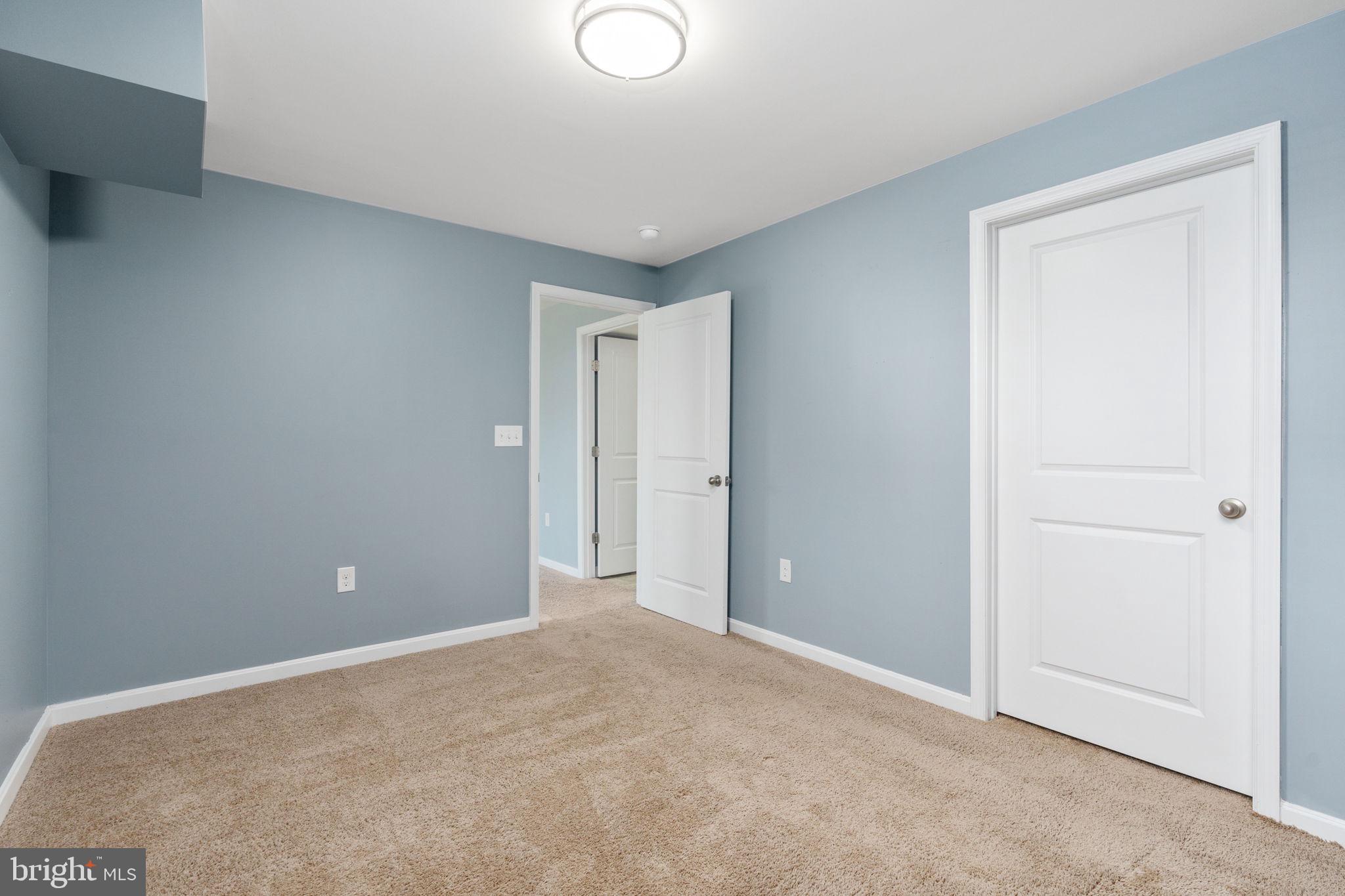 SOUTHGATE - Residential Lease