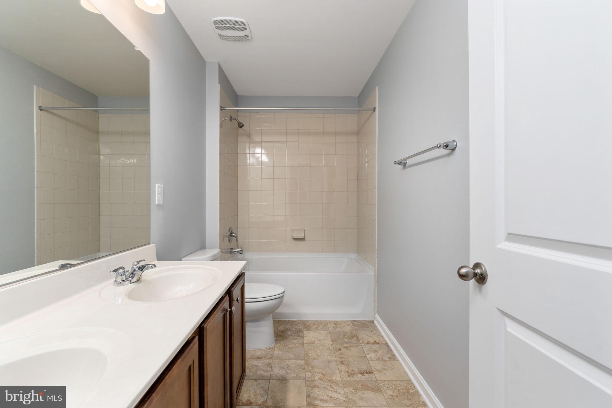 SOUTHGATE - Residential Lease