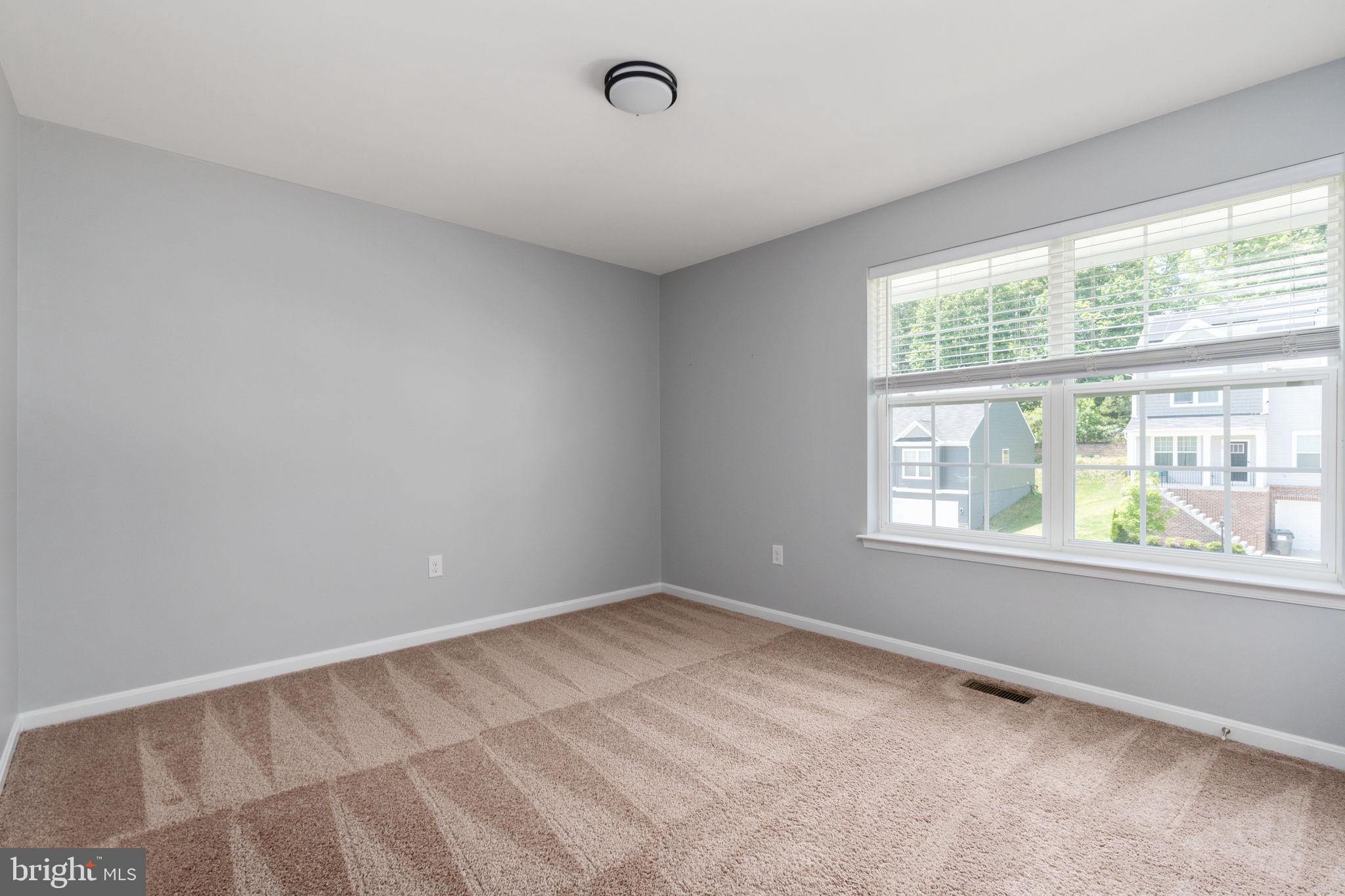 SOUTHGATE - Residential Lease