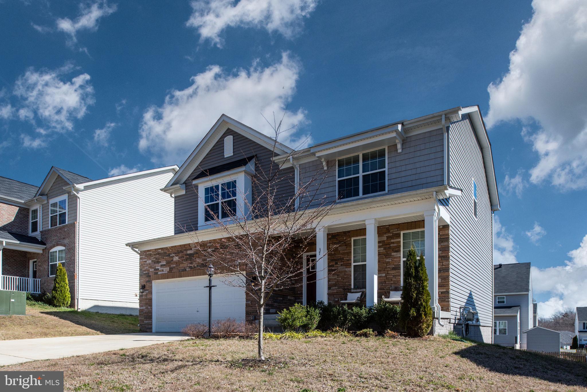 SOUTHGATE - Residential Lease