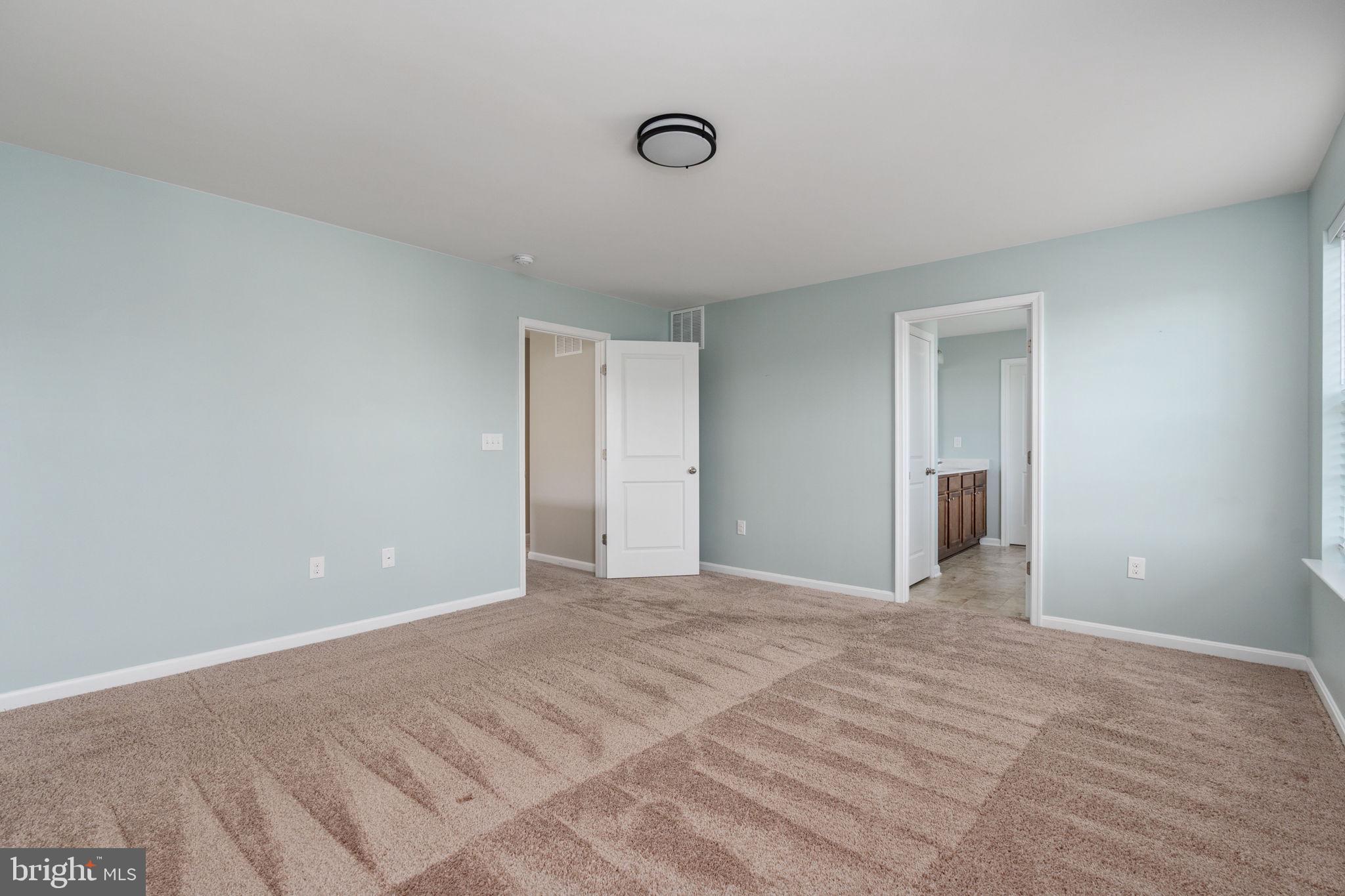 SOUTHGATE - Residential Lease