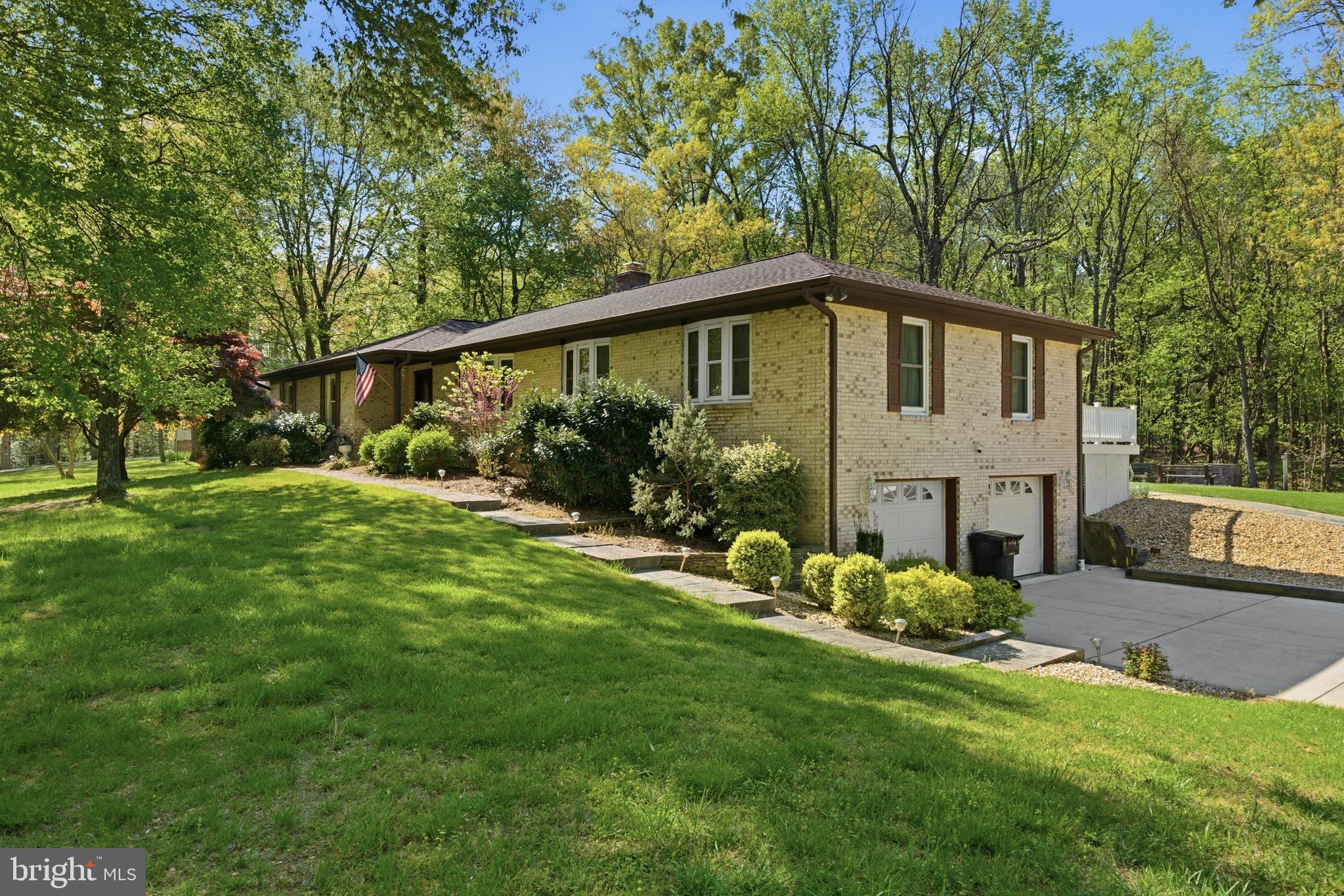 CAMELOT - Residential