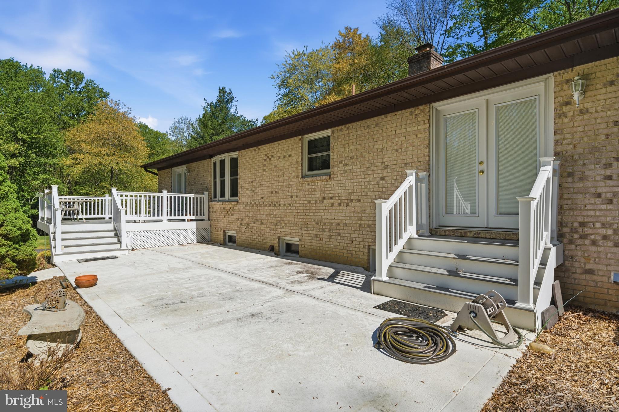 CAMELOT - Residential