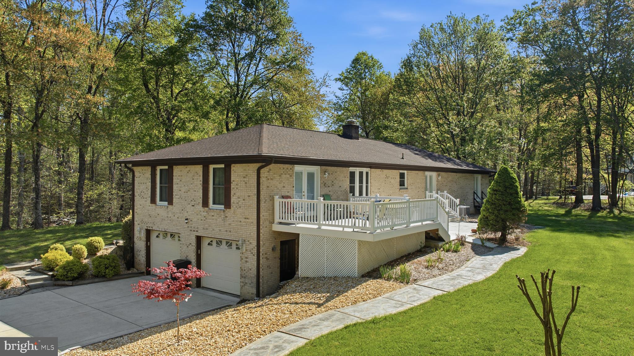 CAMELOT - Residential