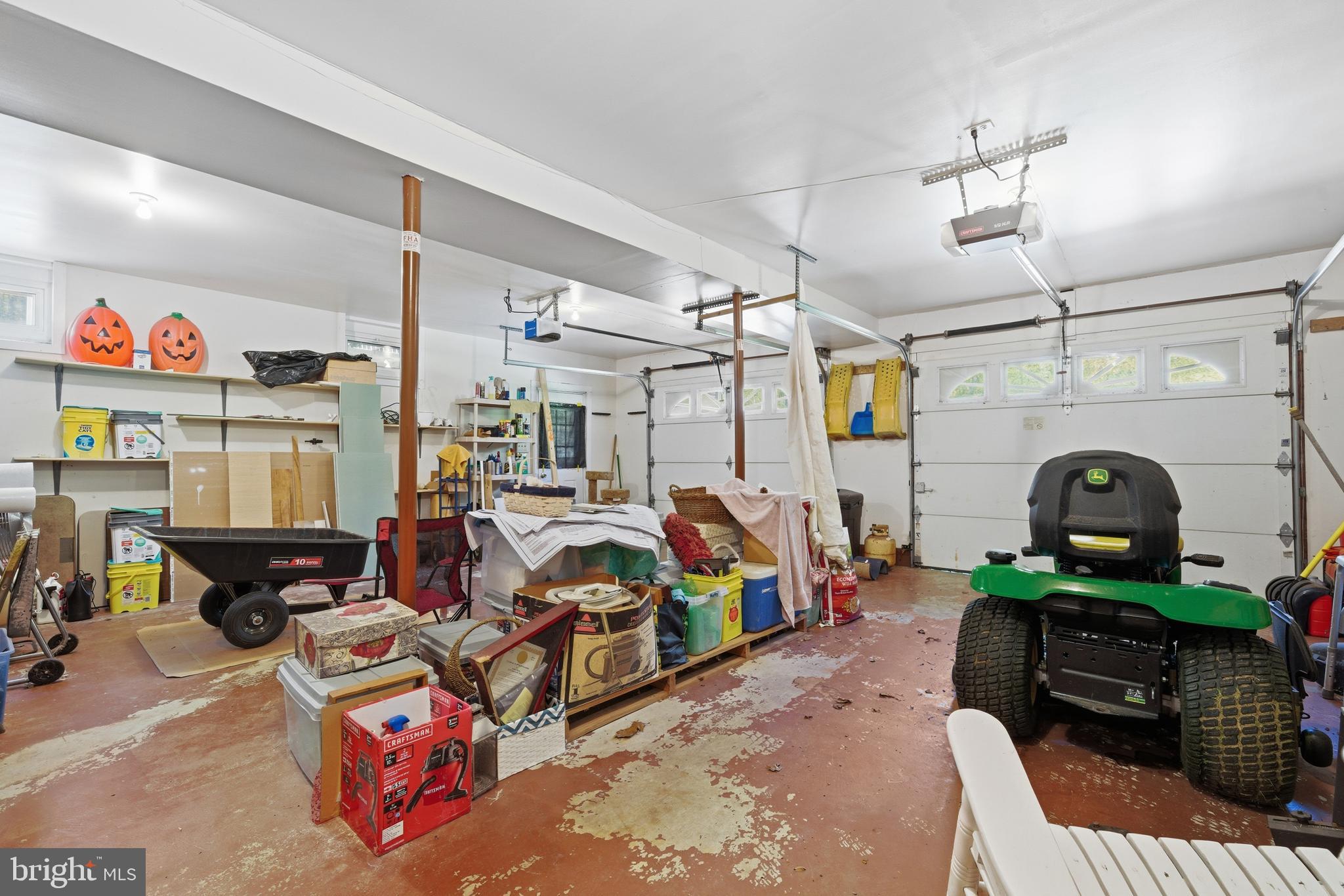 CAMELOT - Residential