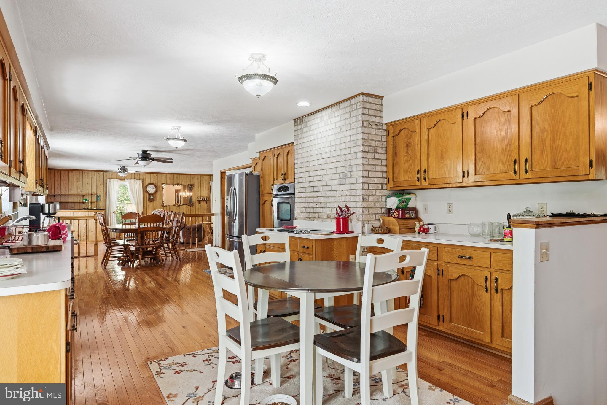 CAMELOT - Residential