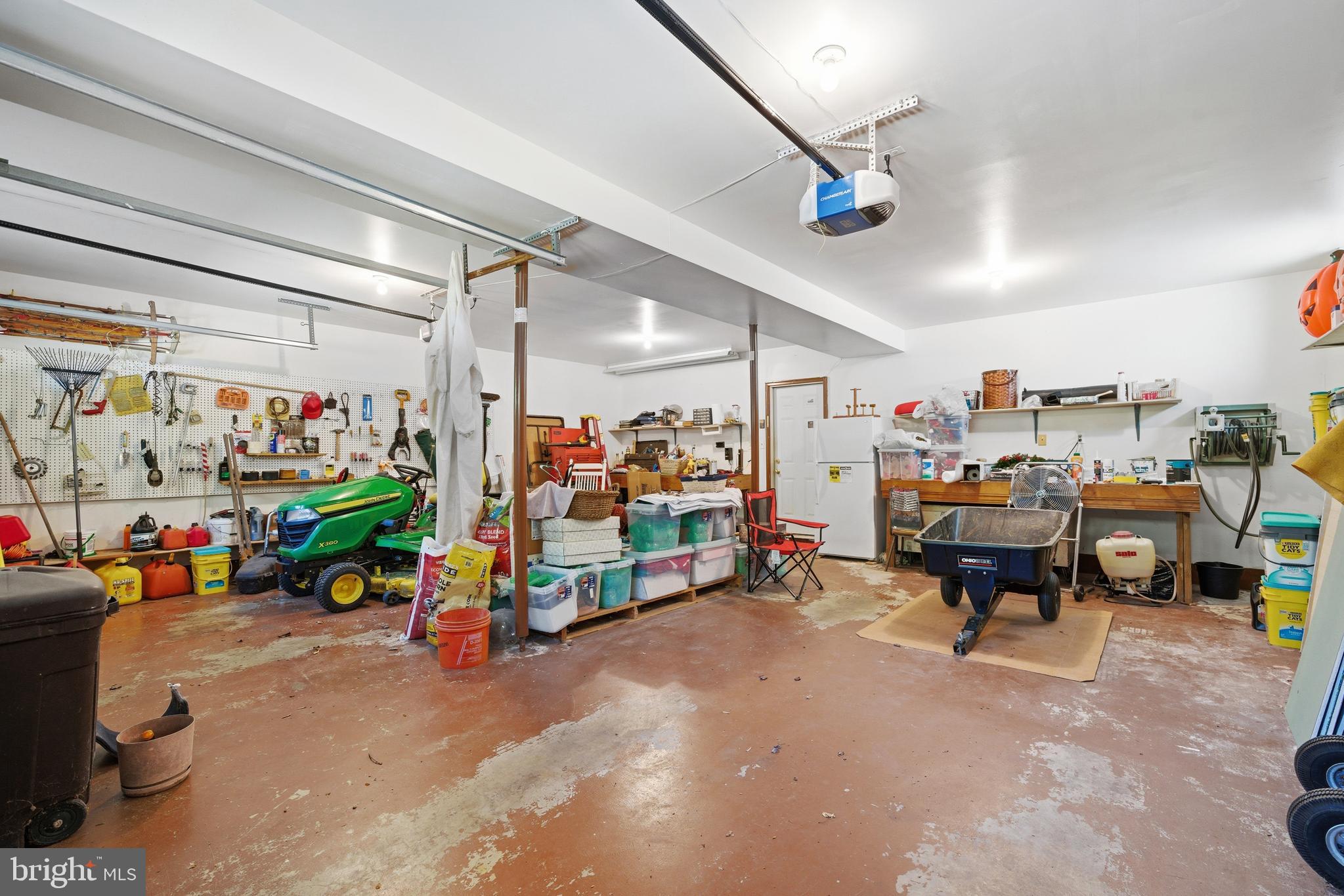 CAMELOT - Residential