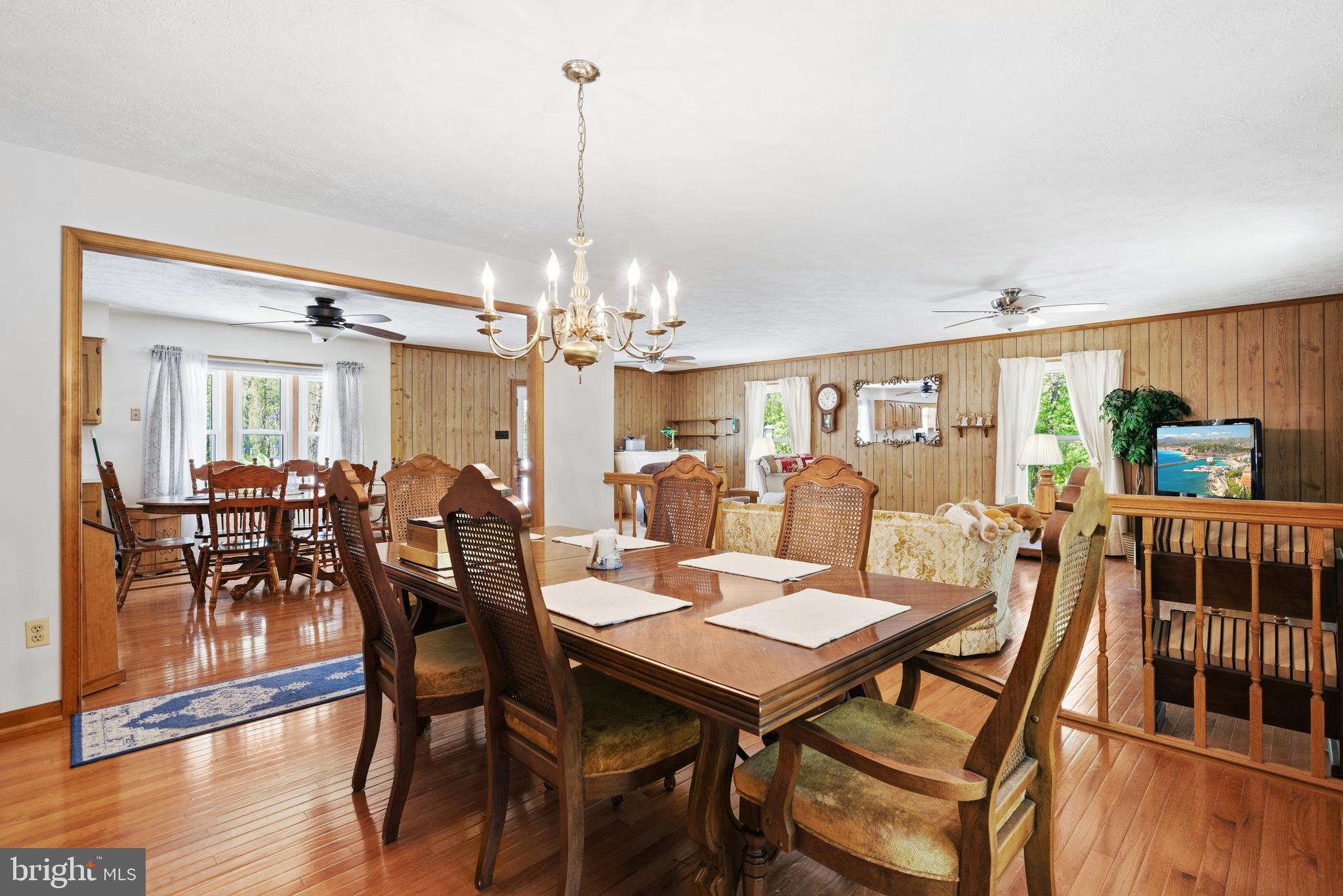 CAMELOT - Residential