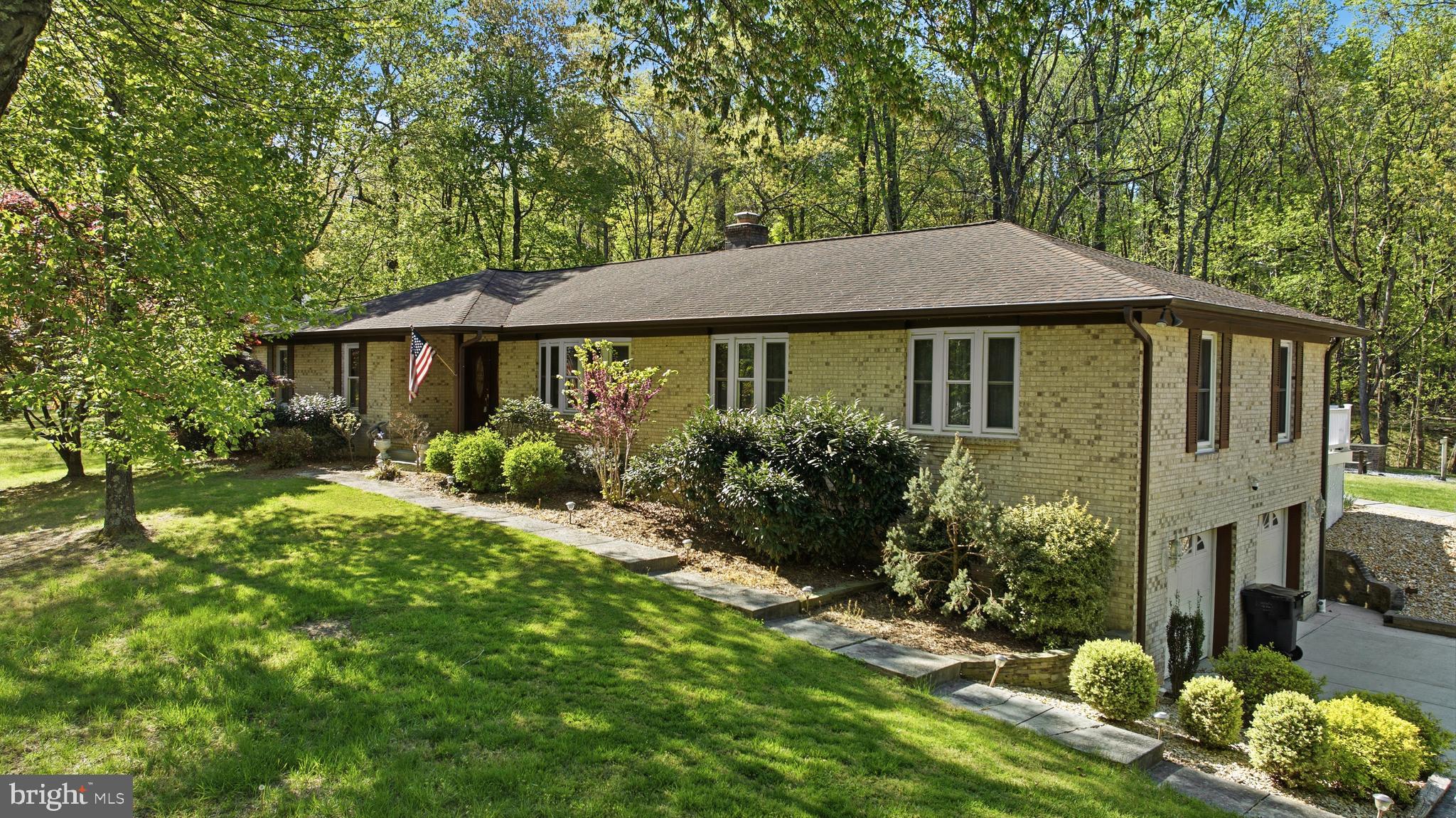 CAMELOT - Residential