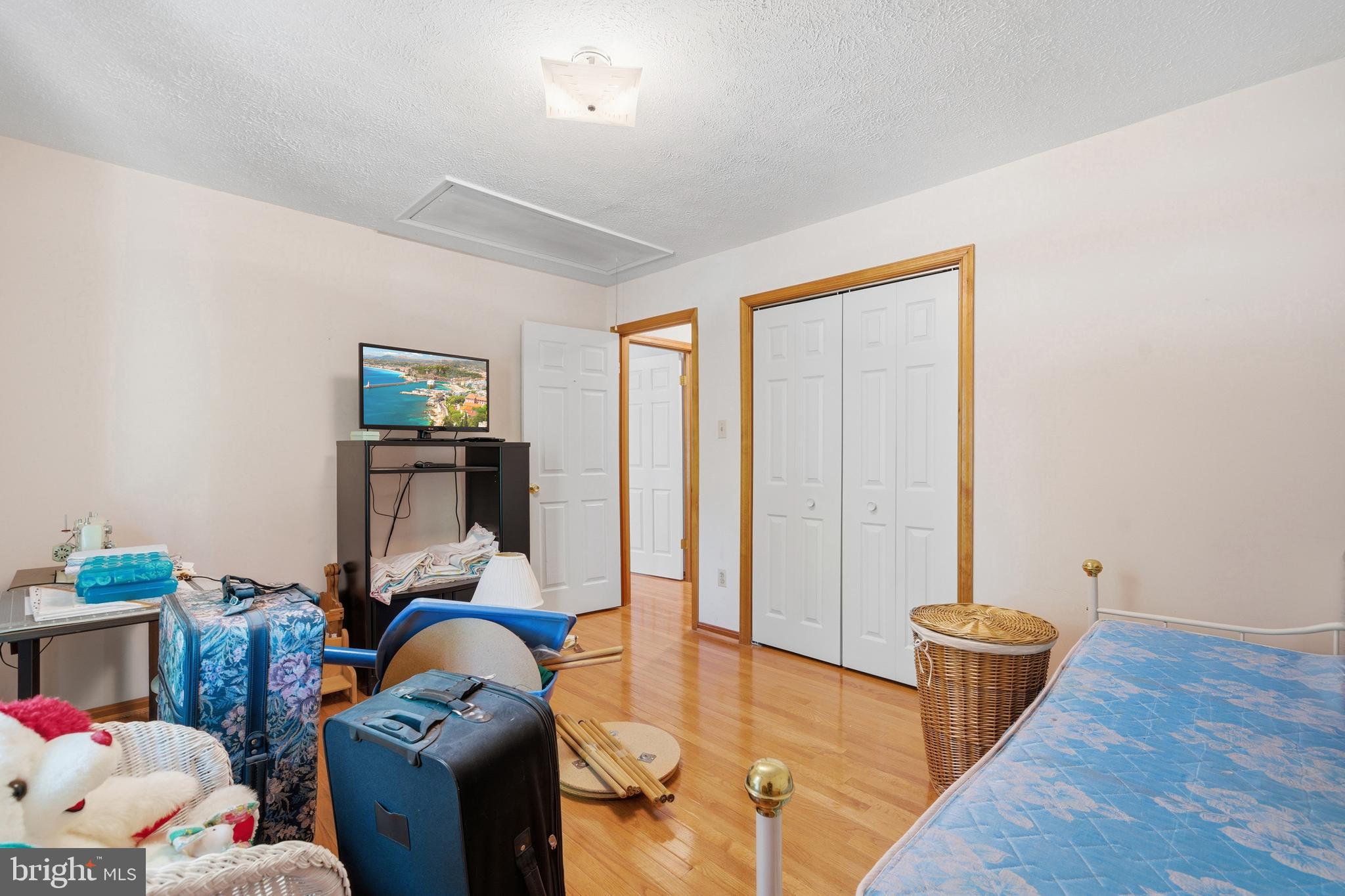 CAMELOT - Residential