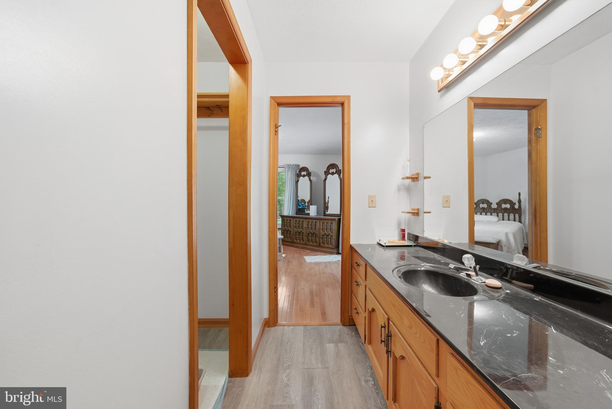 CAMELOT - Residential