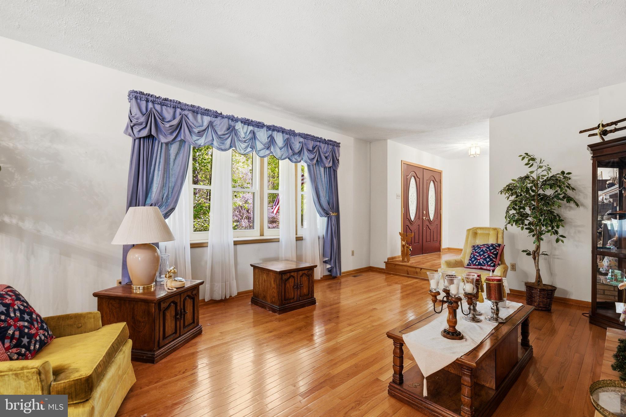 CAMELOT - Residential