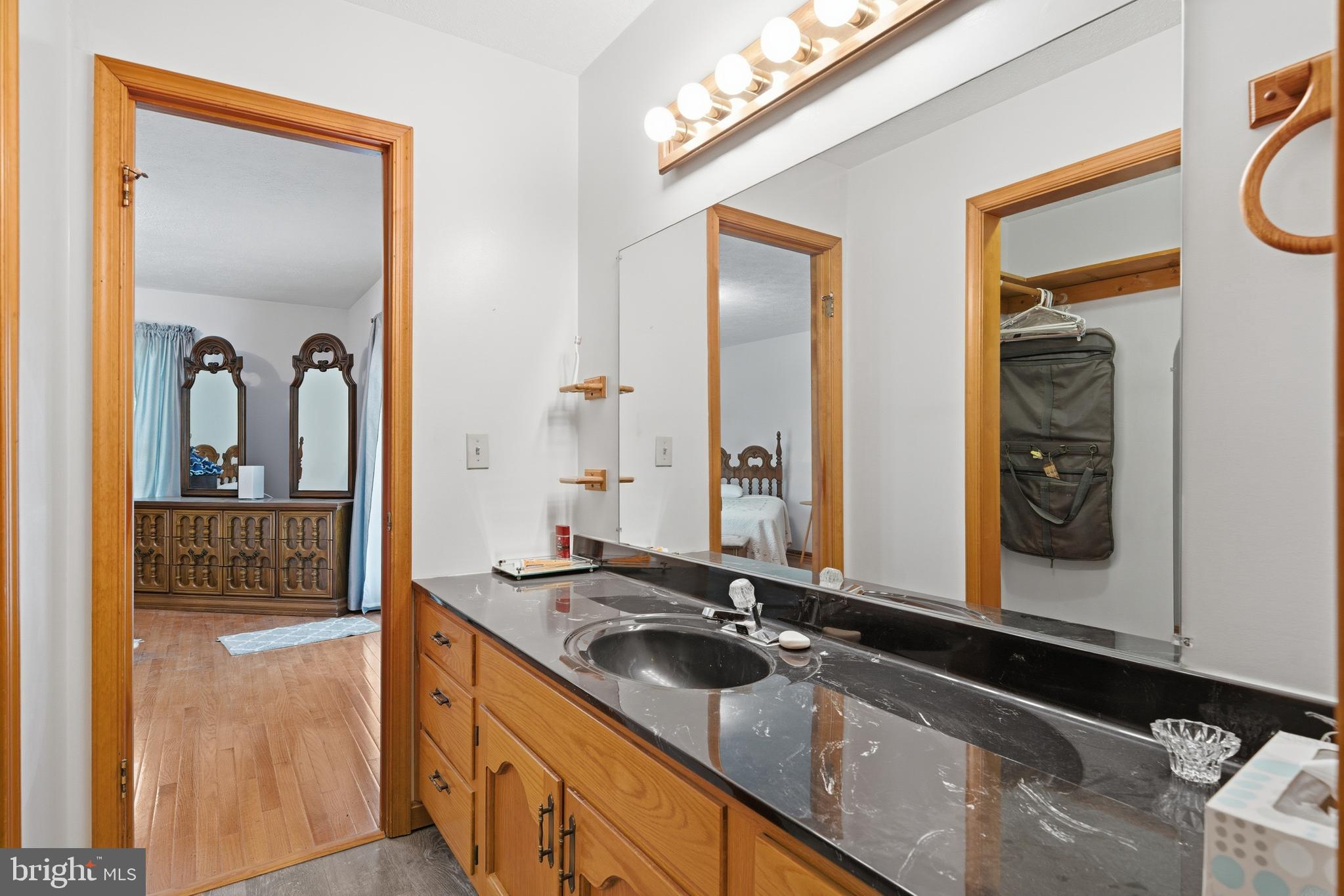 CAMELOT - Residential