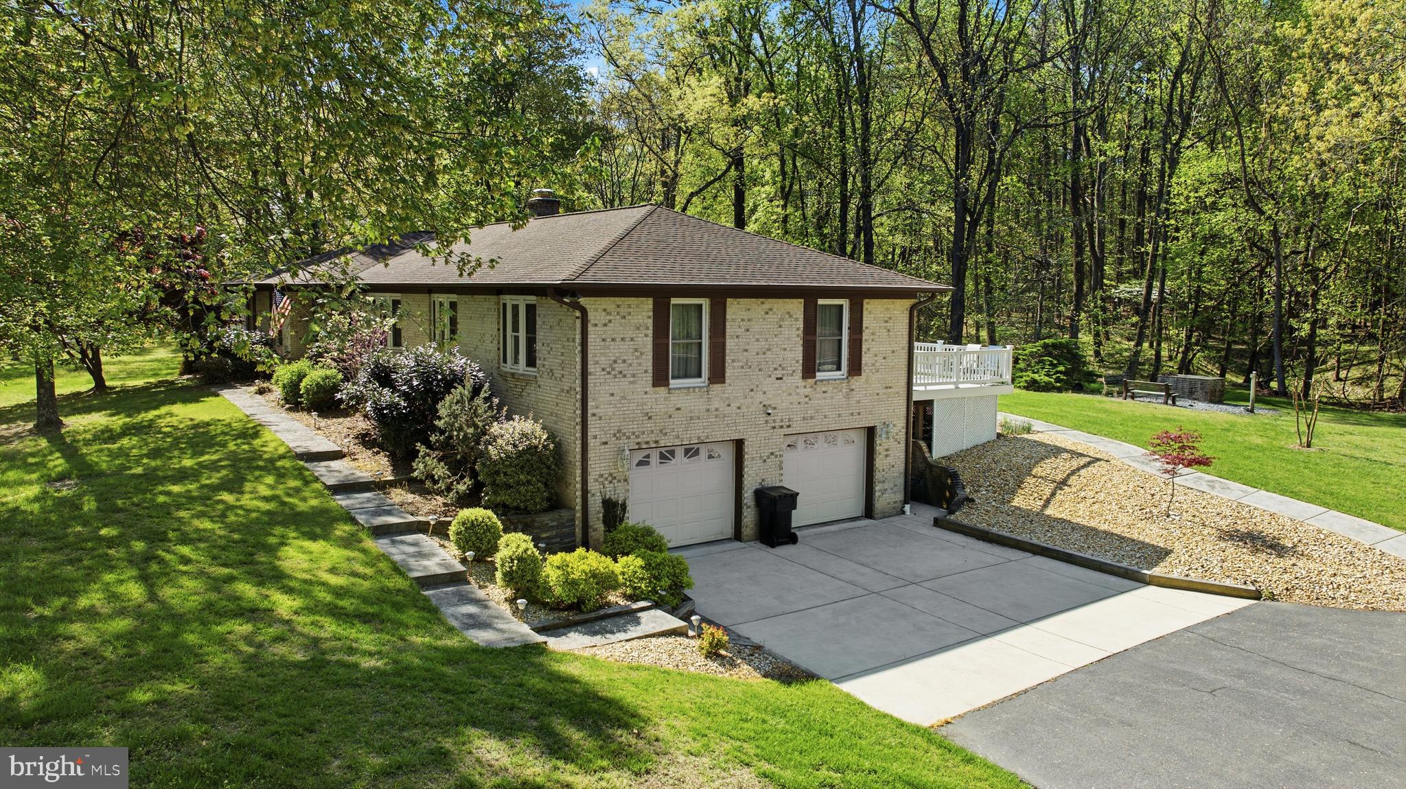 CAMELOT - Residential