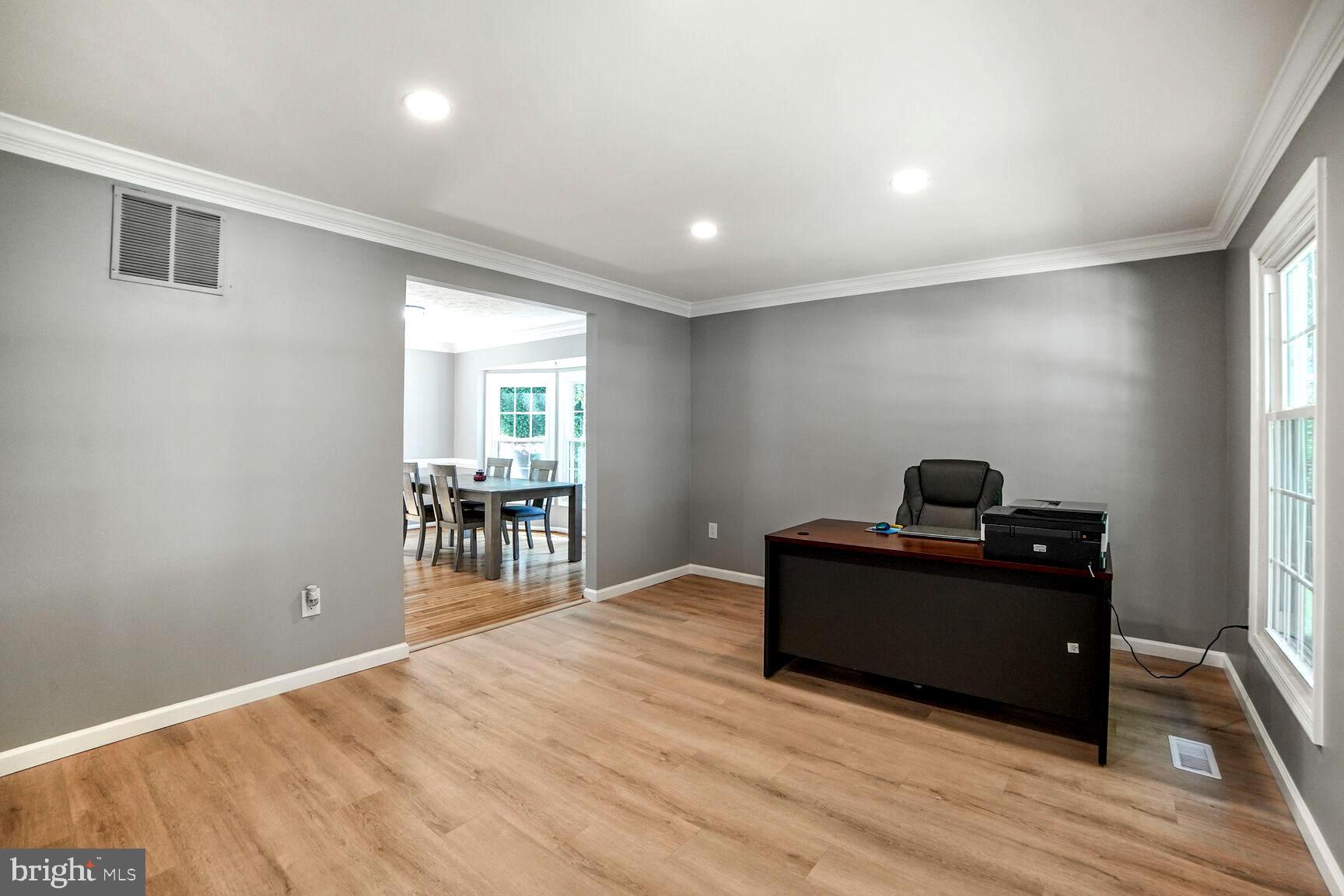 8608 GOLDENSTRAW LANE