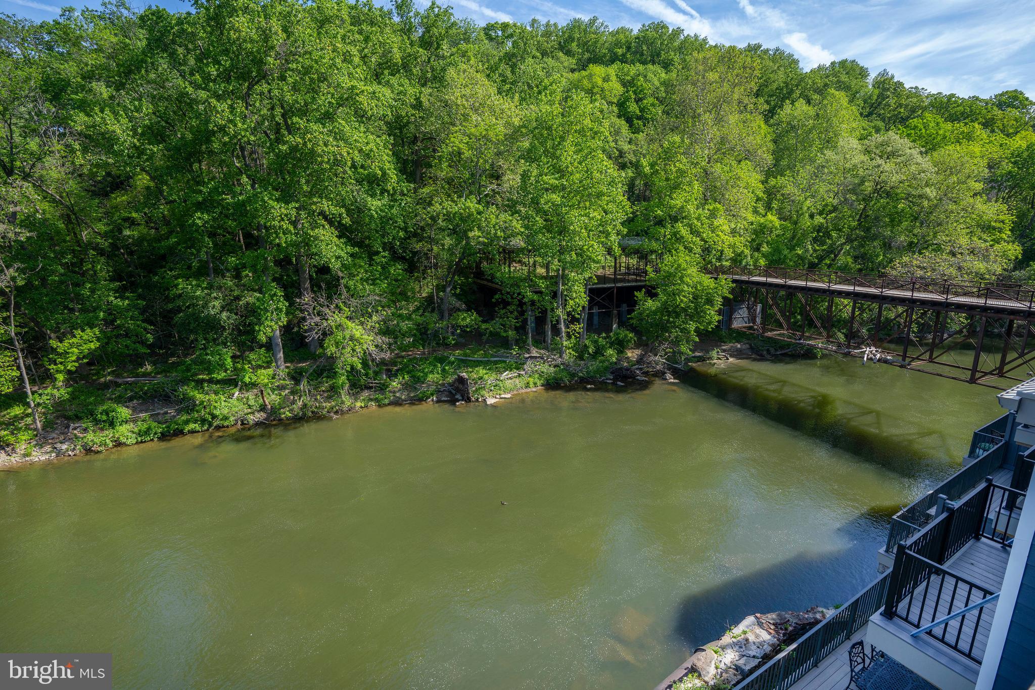 ROCKFORD PARK - Residential