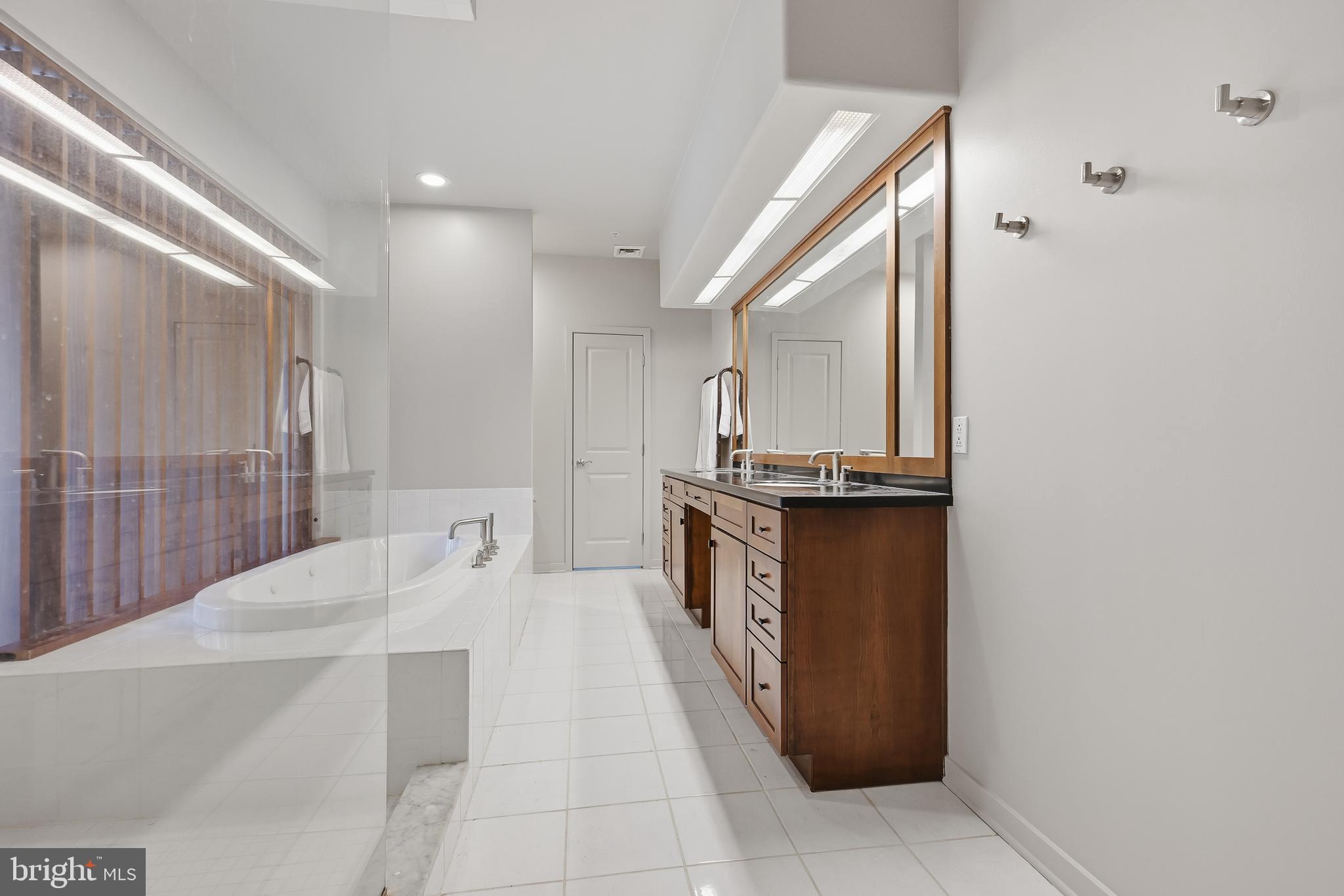 ROCKFORD PARK - Residential