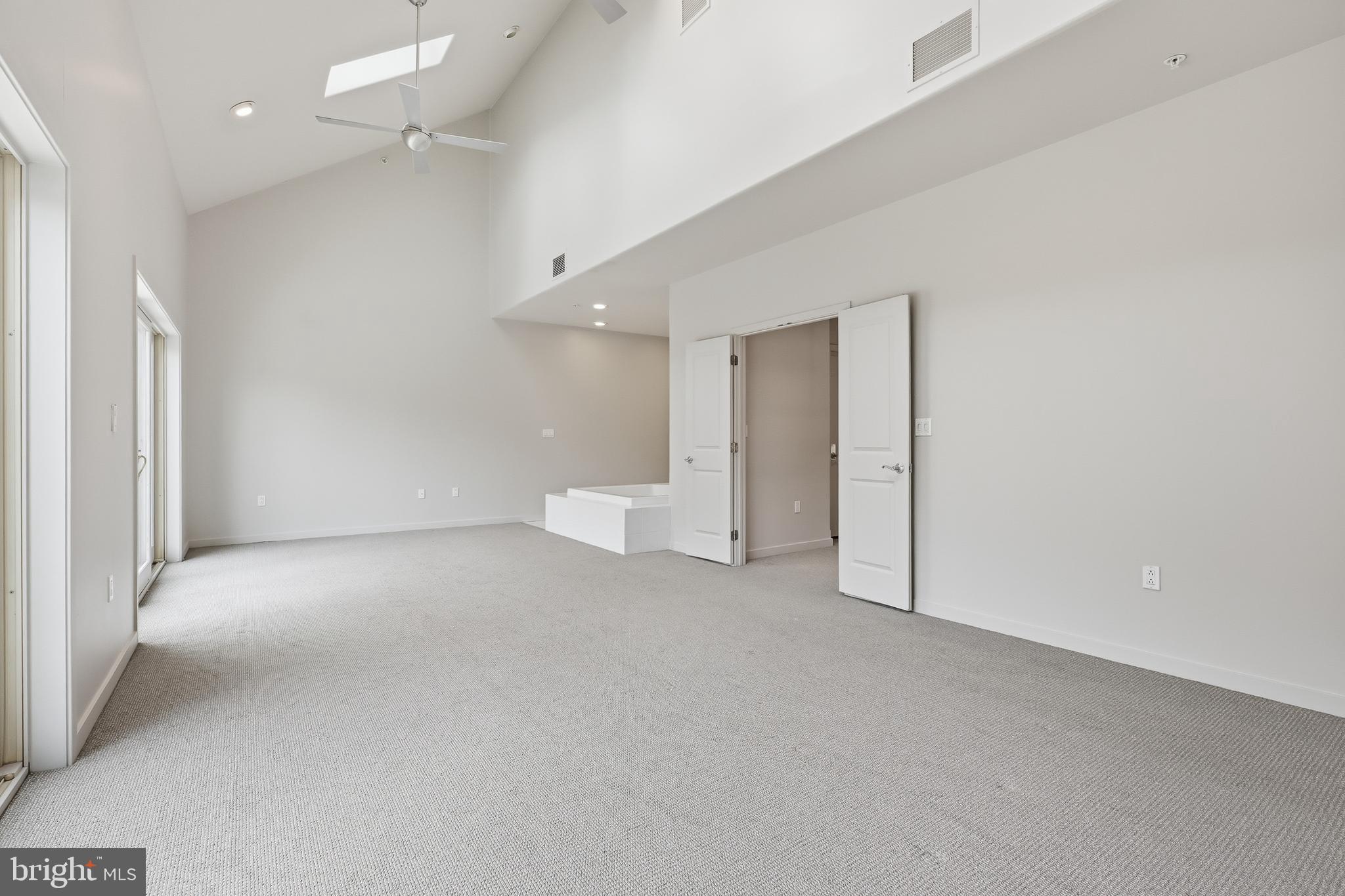 ROCKFORD PARK - Residential