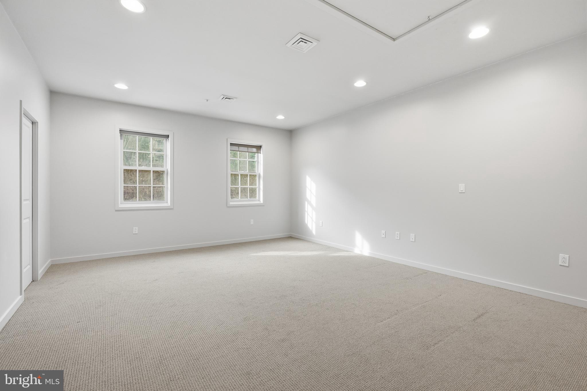 ROCKFORD PARK - Residential