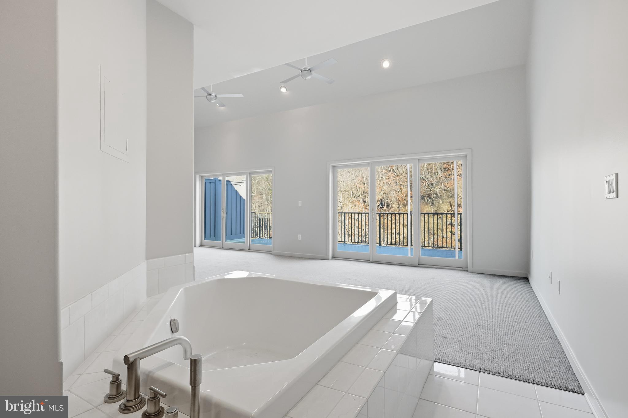 ROCKFORD PARK - Residential