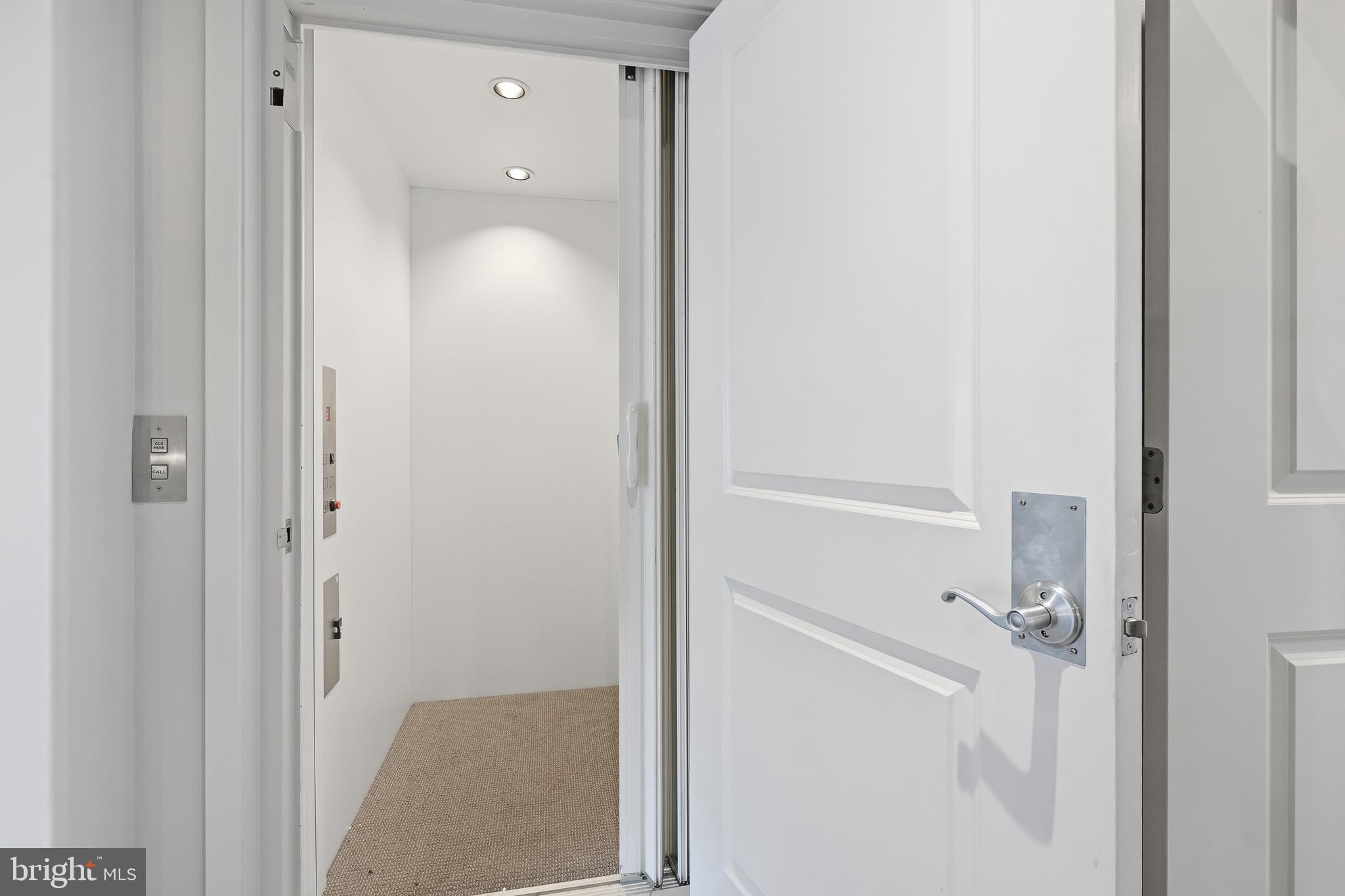 ROCKFORD PARK - Residential