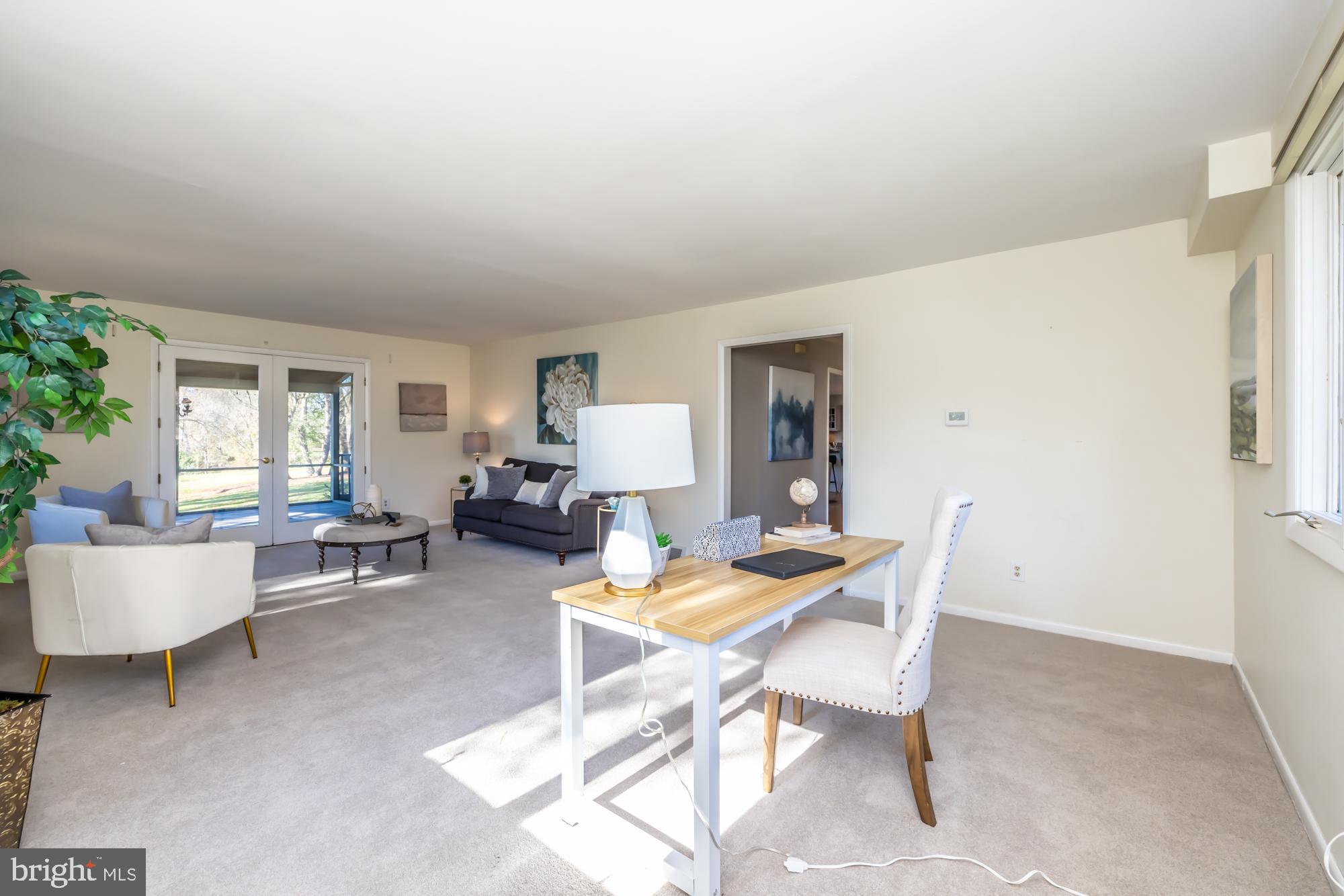 SPRING MEADOWS - Residential