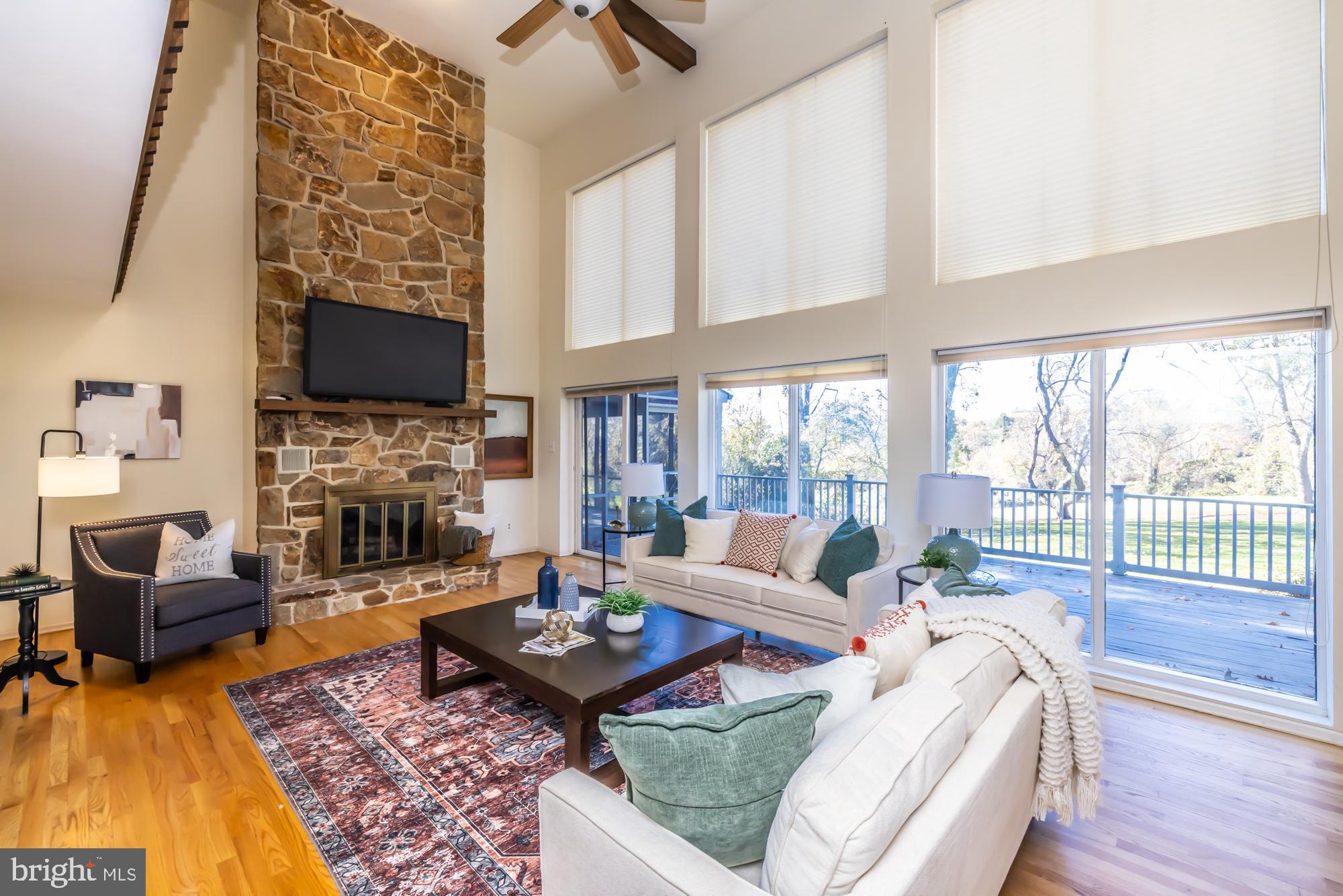 SPRING MEADOWS - Residential
